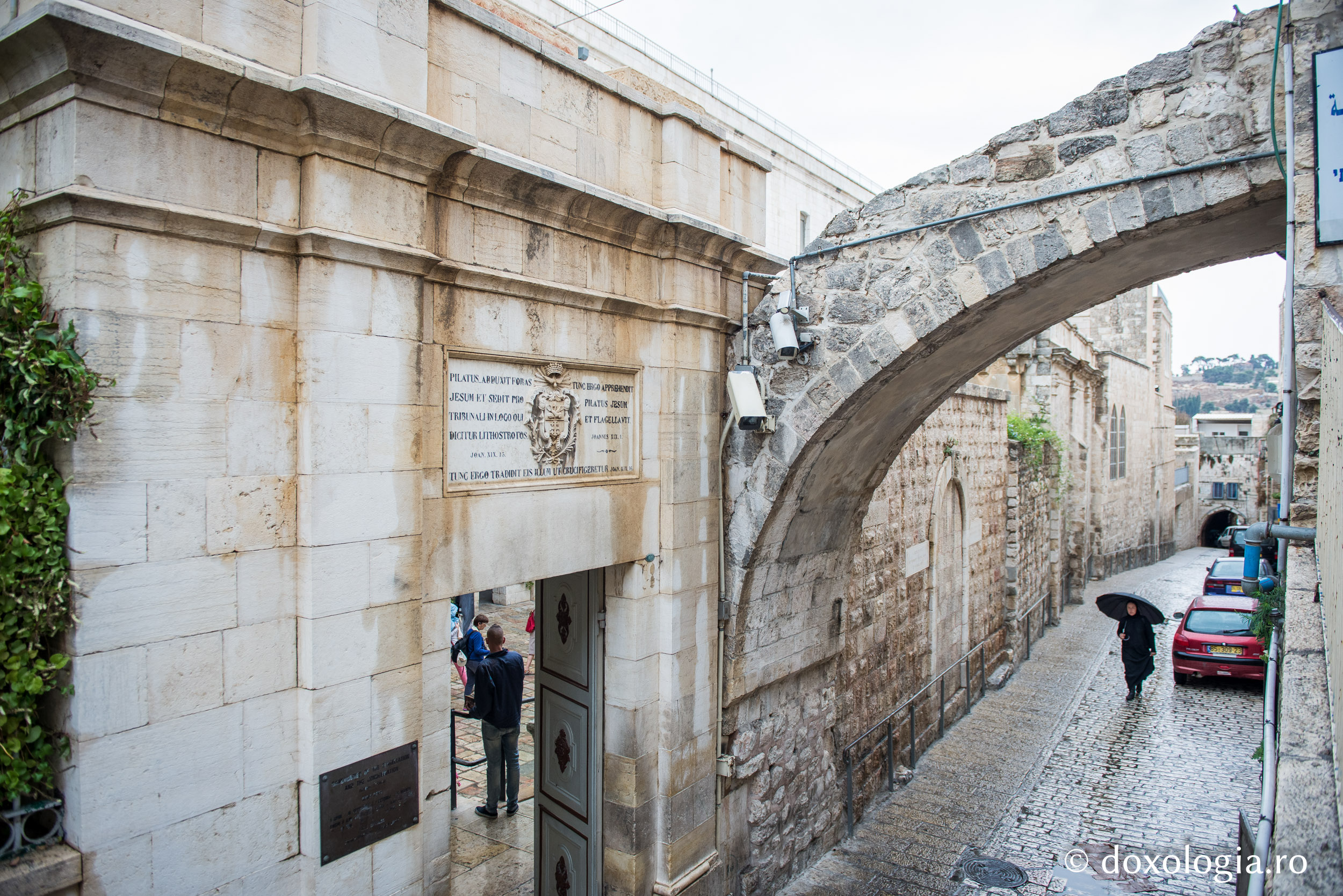 (Foto) Urmând lui Hristos pe Calea Crucii
