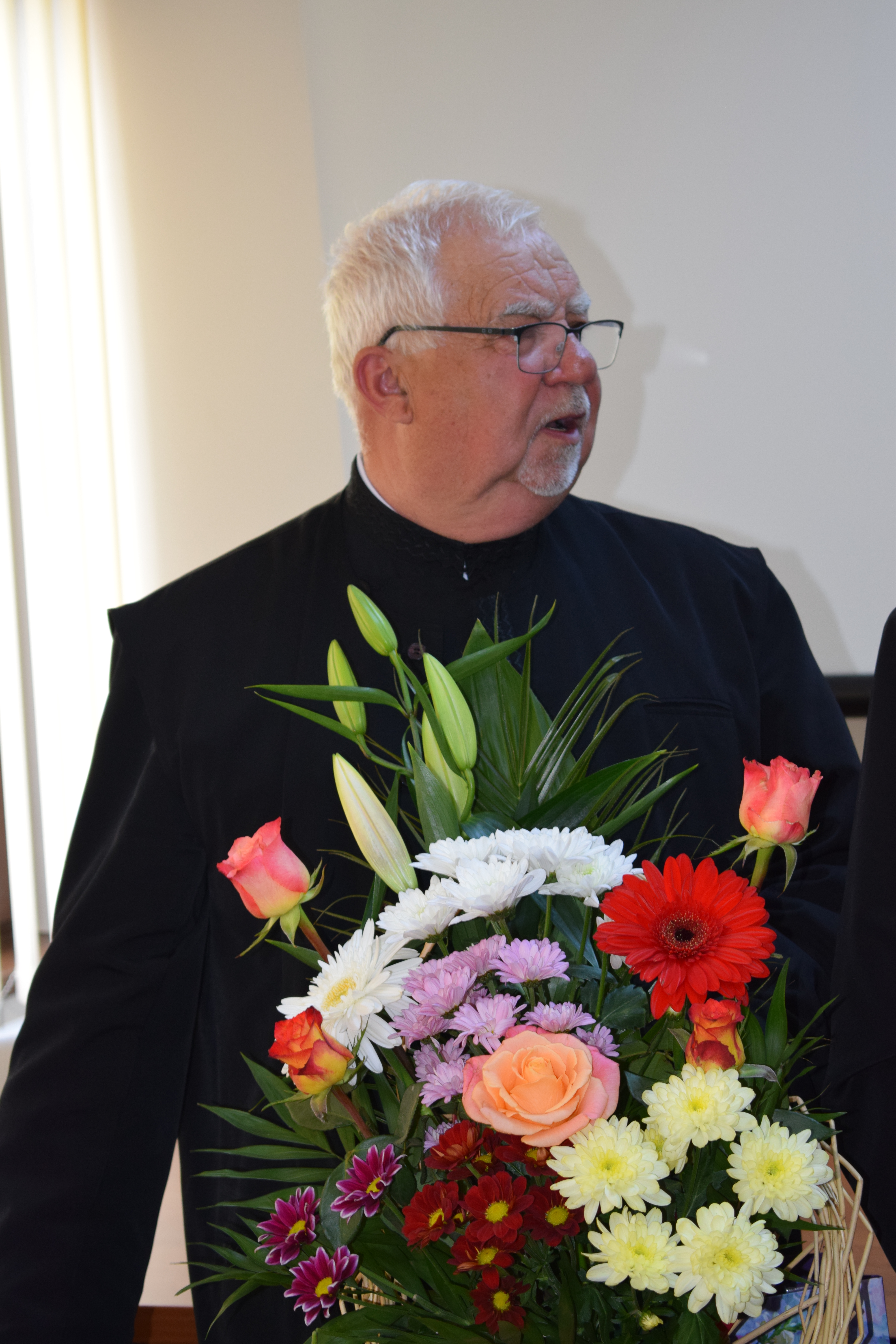 Părintele Viorel Sevastre şi-a încheiat activitatea de paroh