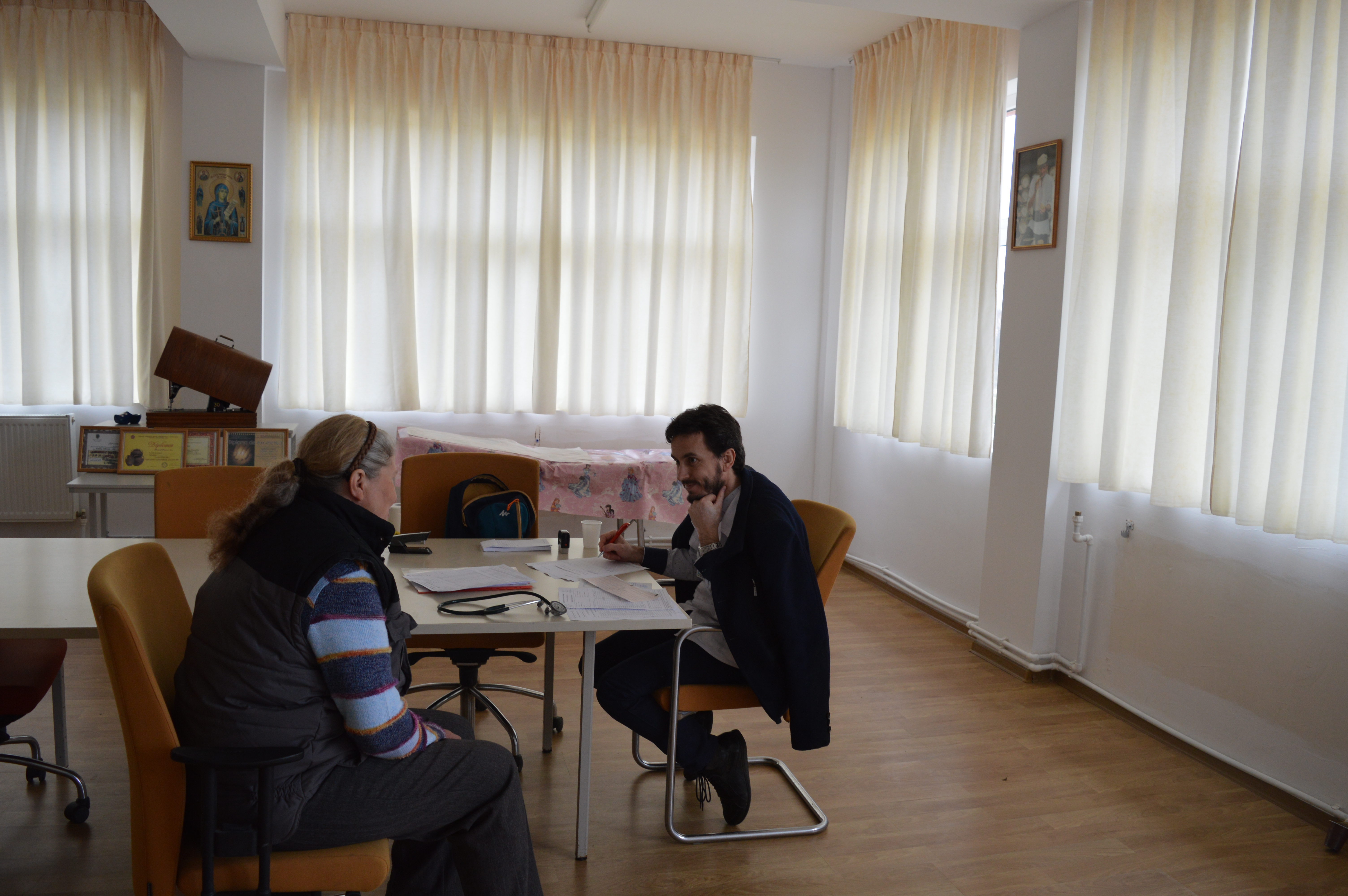 Caravana medicală, o provocare pentru om şi specialist