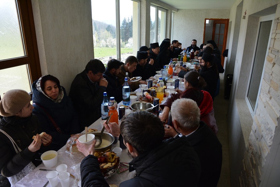 Foto: Constantin Ciofu Cinstirea Sfântului Pahomie la Schitul Pocrov