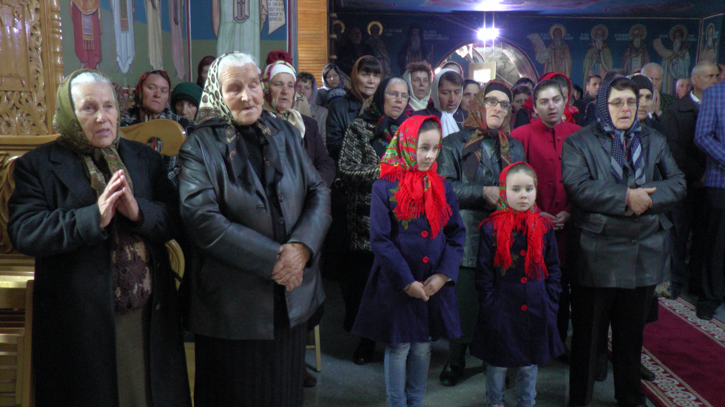 Hramul „Învierea Domnului“, serbat prin Liturghii arhiereşti