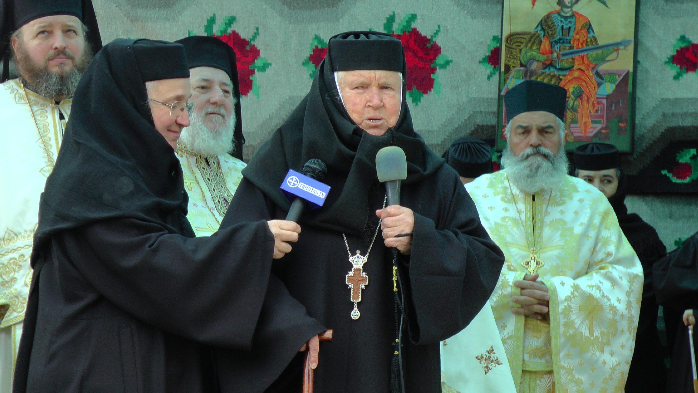 Arhiepiscopul Sucevei, la hramul Voronețului: „Credinţa este aceea care ne face să înţelegem ceea ce nu înţelegem cu mintea“