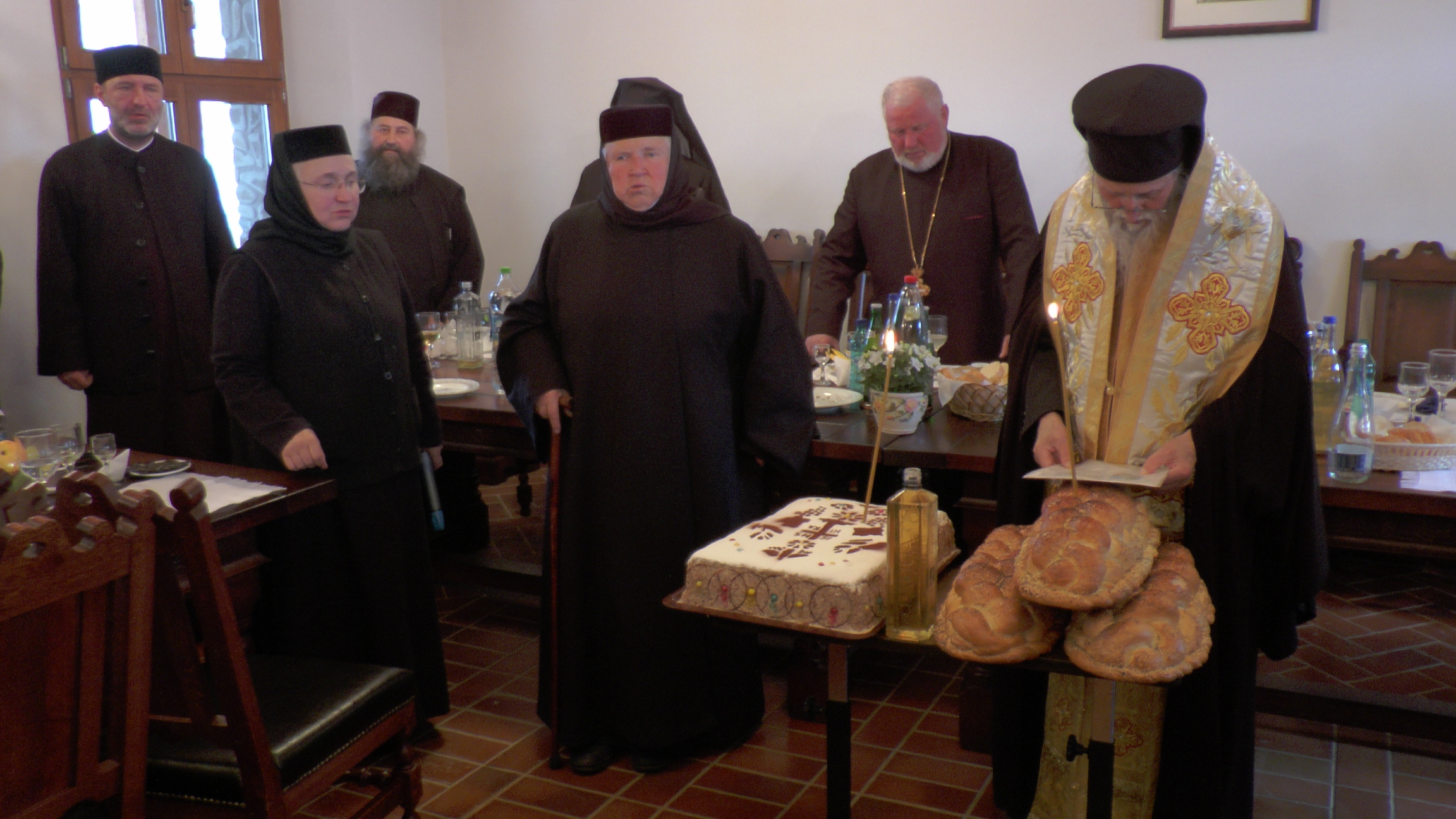 Arhiepiscopul Sucevei, la hramul Voronețului: „Credinţa este aceea care ne face să înţelegem ceea ce nu înţelegem cu mintea“