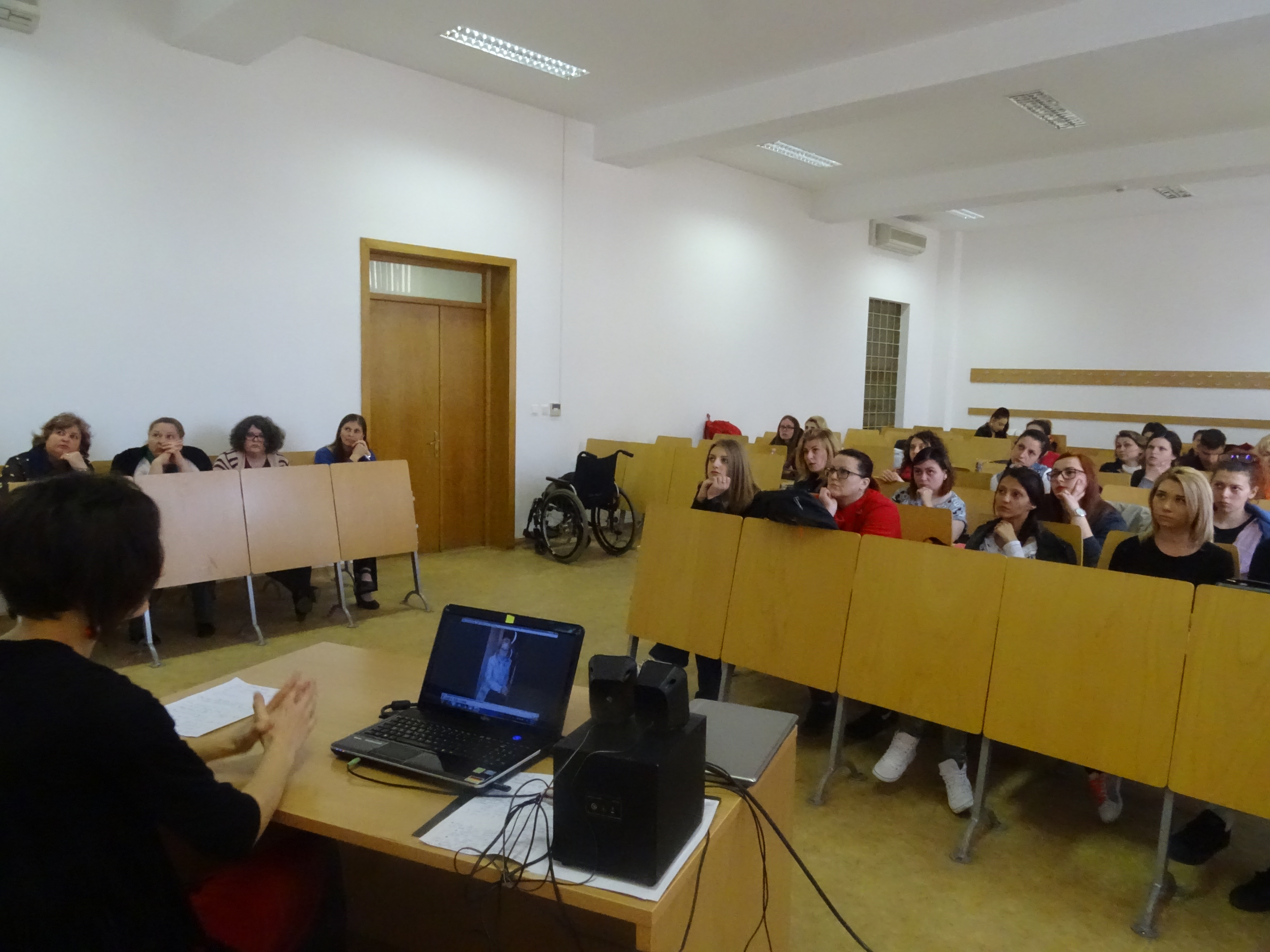 Workshopul „Integrarea copilului cu autism în comunitate“, la Bacău Workshopul „Integrarea copilului cu autism în comunitate“, la Bacău