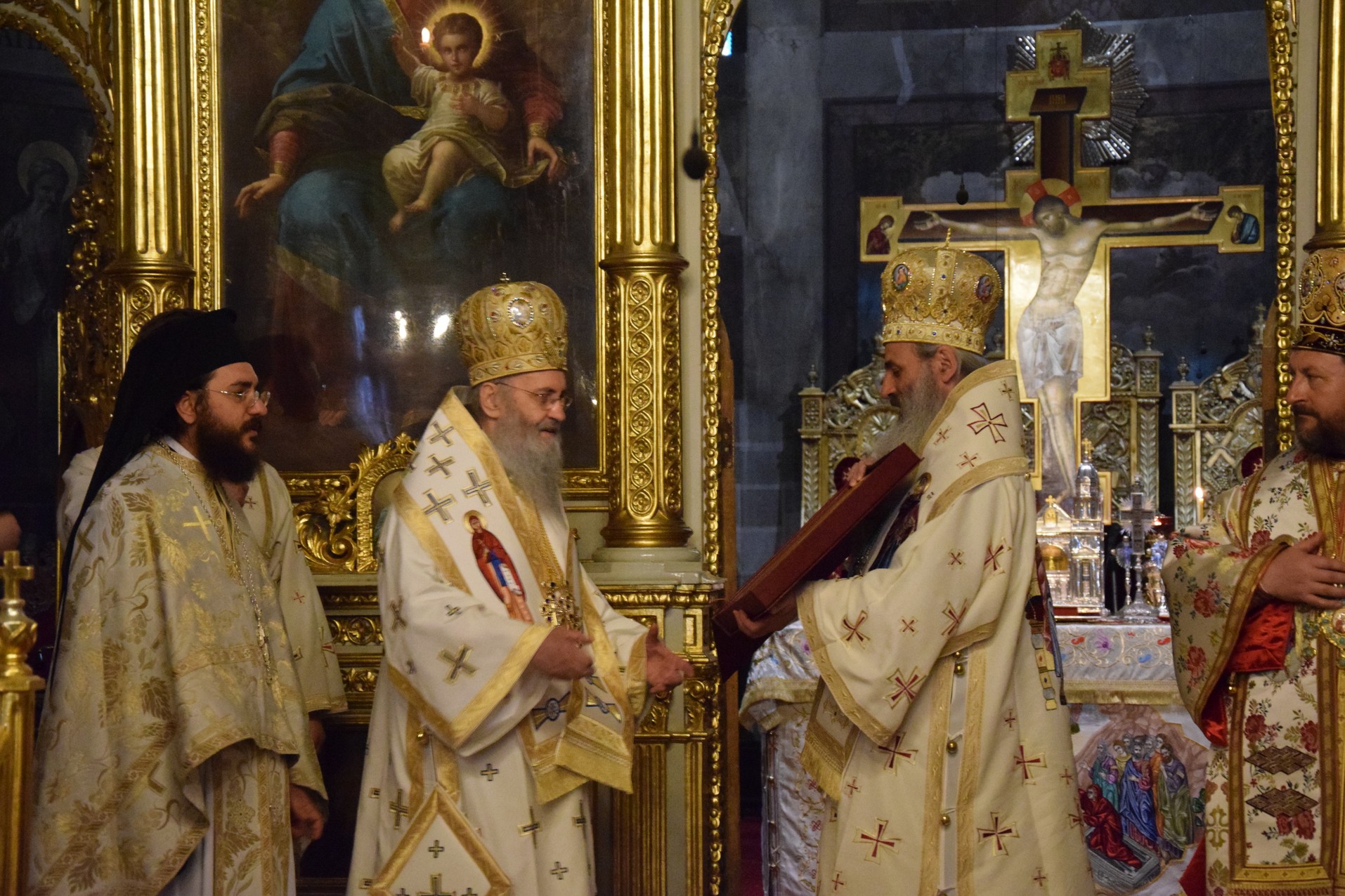 Mitropolitul Hierotheos Vlachos, la Iași: „Dumnezeu locuiește în inimile prietenilor Săi”