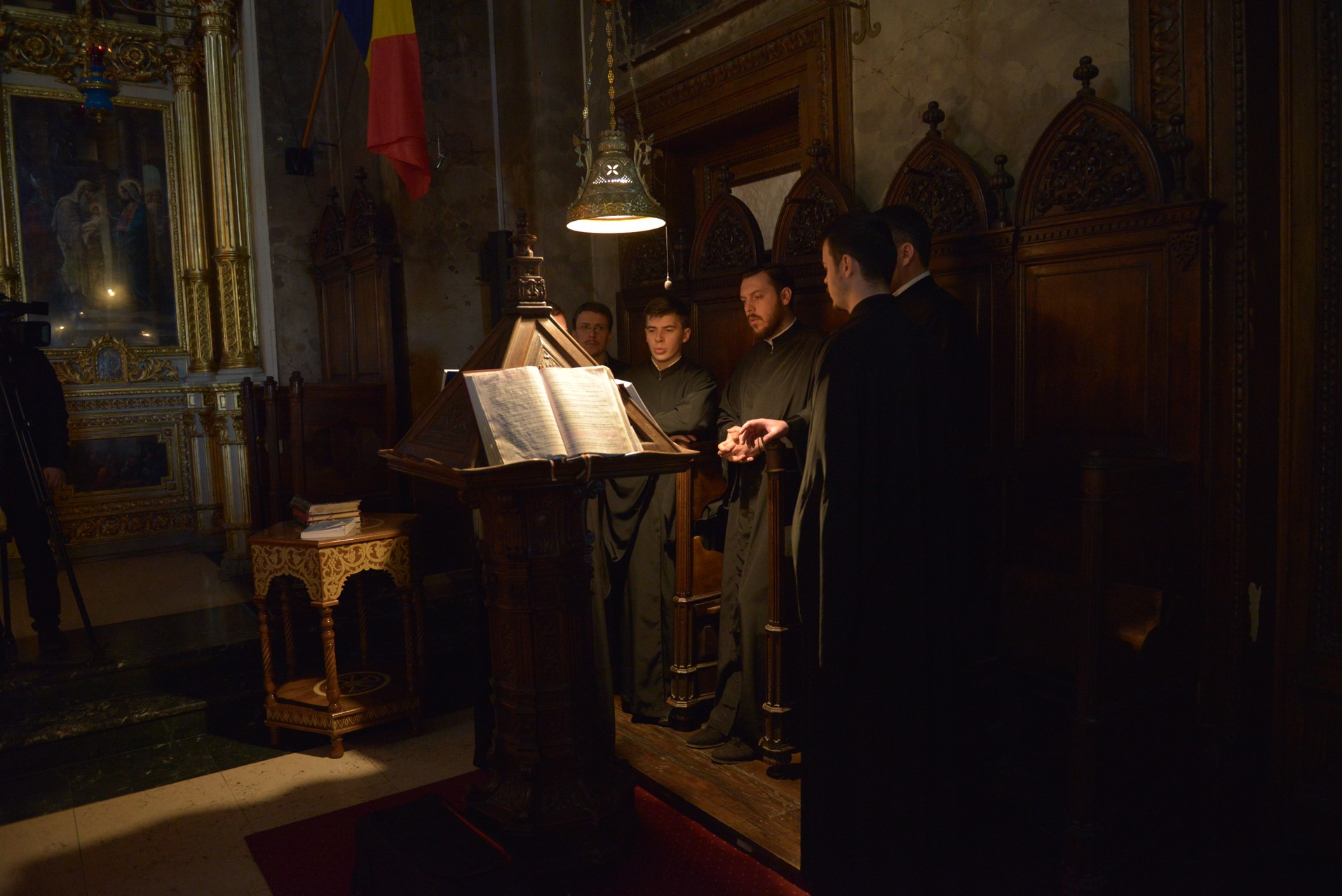 Părintele Mitropolit Teofan: „Viața creștină înseamnă calea smereniei și calea Sfintei Împărtășanii” Părintele Mitropolit Teofan: „Viața creștină înseamnă calea smereniei și calea Sfintei Împărtășanii”