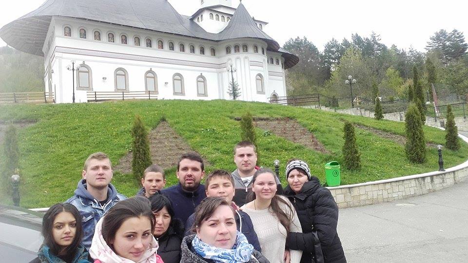 Proiect misionar-filantropic „Dincolo de cuvinte”, în Parohiile Chișcăreni și Satu Nou