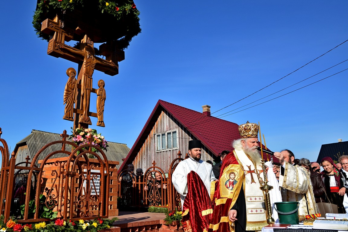 Troiţă a făgăduinţei, sfinţită în Vicovu de Sus
