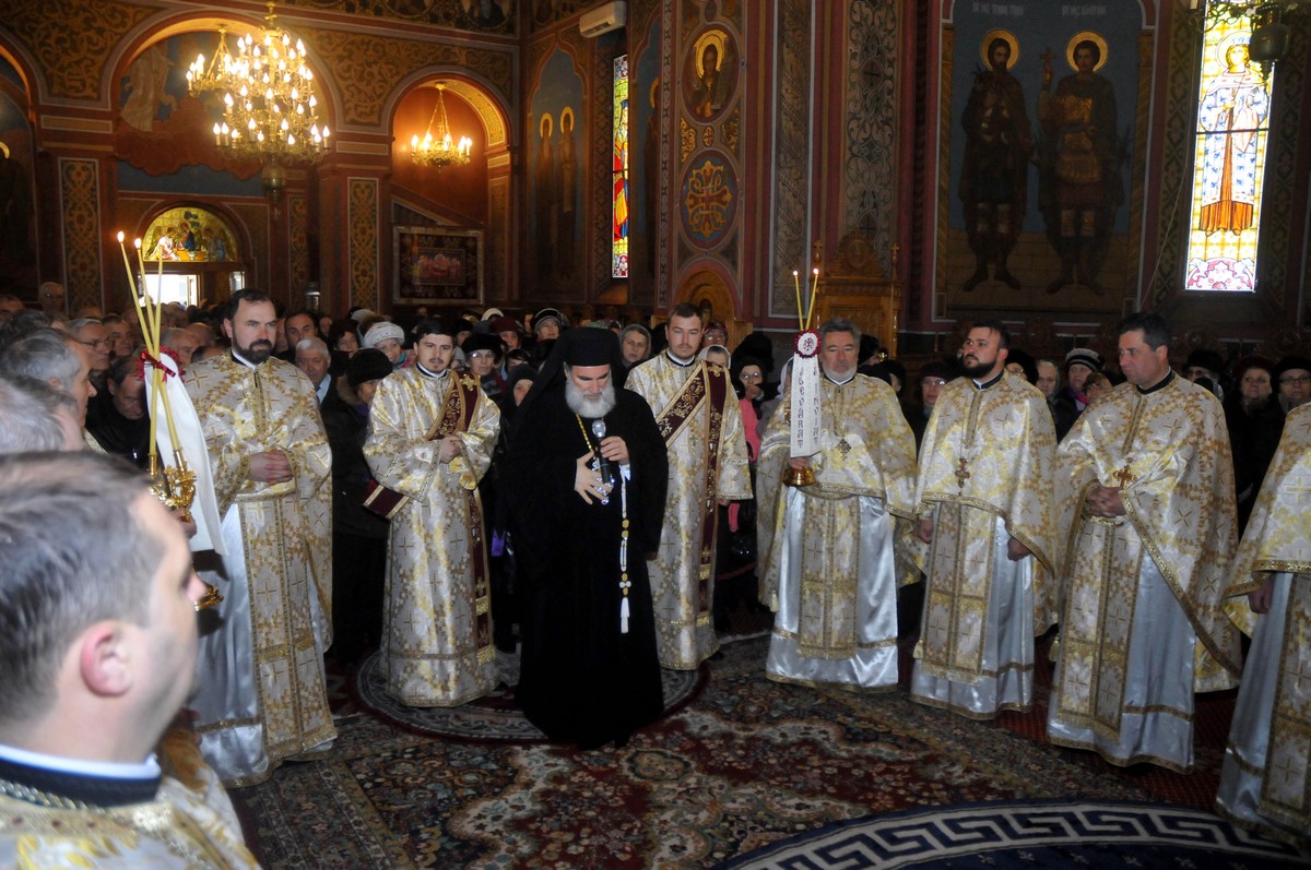 Foto: Liviu Maftei Pelerinaje în două biserici închinate Sfântului Gheorghe