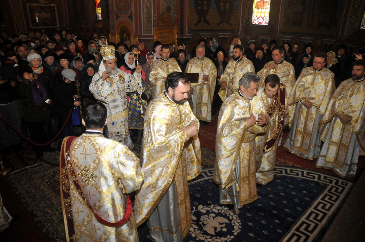 Foto: Liviu Maftei Pelerinaje în două biserici închinate Sfântului Gheorghe