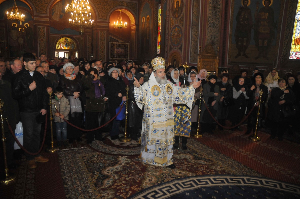 Foto: Liviu Maftei Pelerinaje în două biserici închinate Sfântului Gheorghe