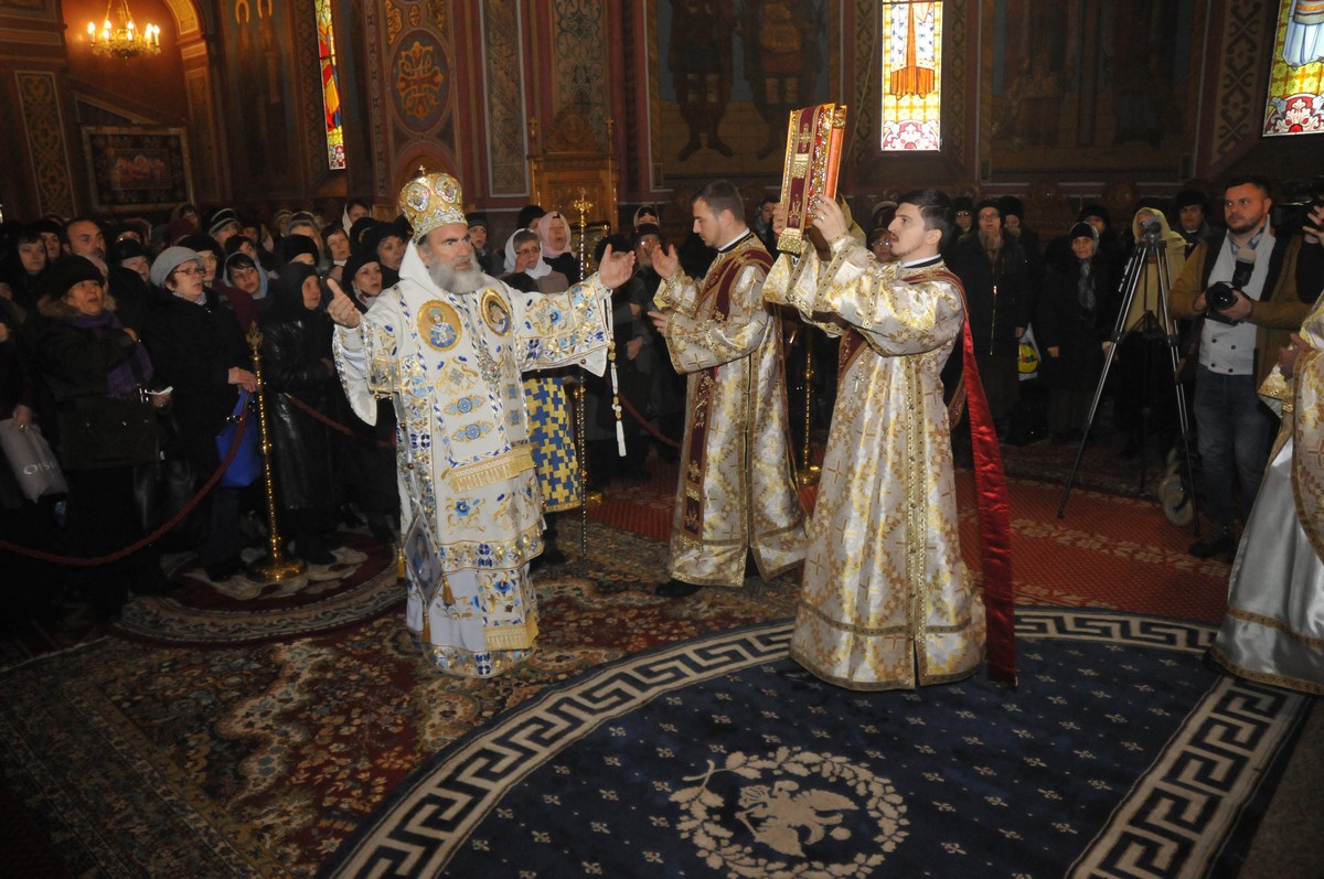 Foto: Liviu Maftei Pelerinaje în două biserici închinate Sfântului Gheorghe