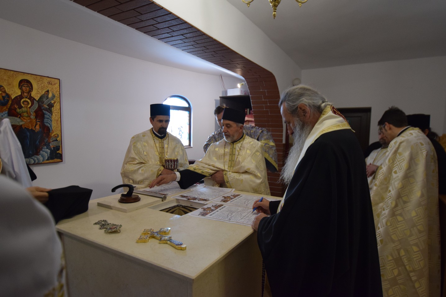 Biserica Spitalului „Dr. C. I. Parhon“ din Iaşi a fost sfinţită de IPS Mitropolit Teofan Biserica Spitalului „Dr. C. I. Parhon“ din Iaşi a fost sfinţită de IPS Mitropolit Teofan