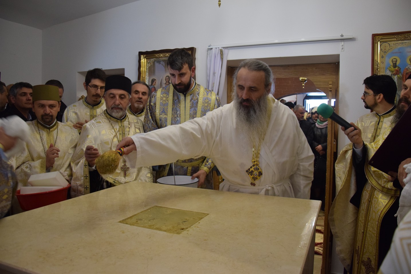 Biserica Spitalului „Dr. C. I. Parhon“ din Iaşi a fost sfinţită de IPS Mitropolit Teofan Biserica Spitalului „Dr. C. I. Parhon“ din Iaşi a fost sfinţită de IPS Mitropolit Teofan