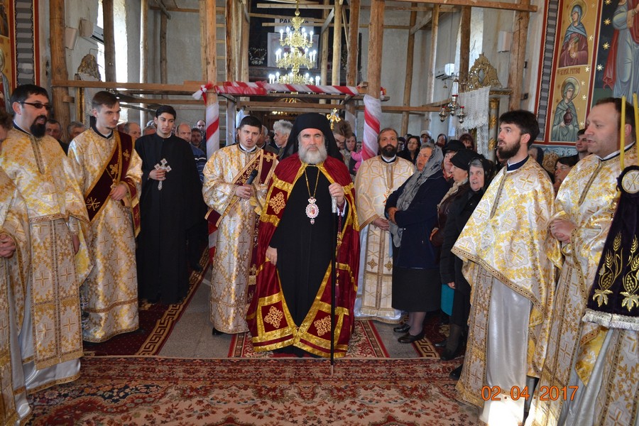 Liturghie arhierească în Parohia Holt Liturghie arhierească în Parohia Holt