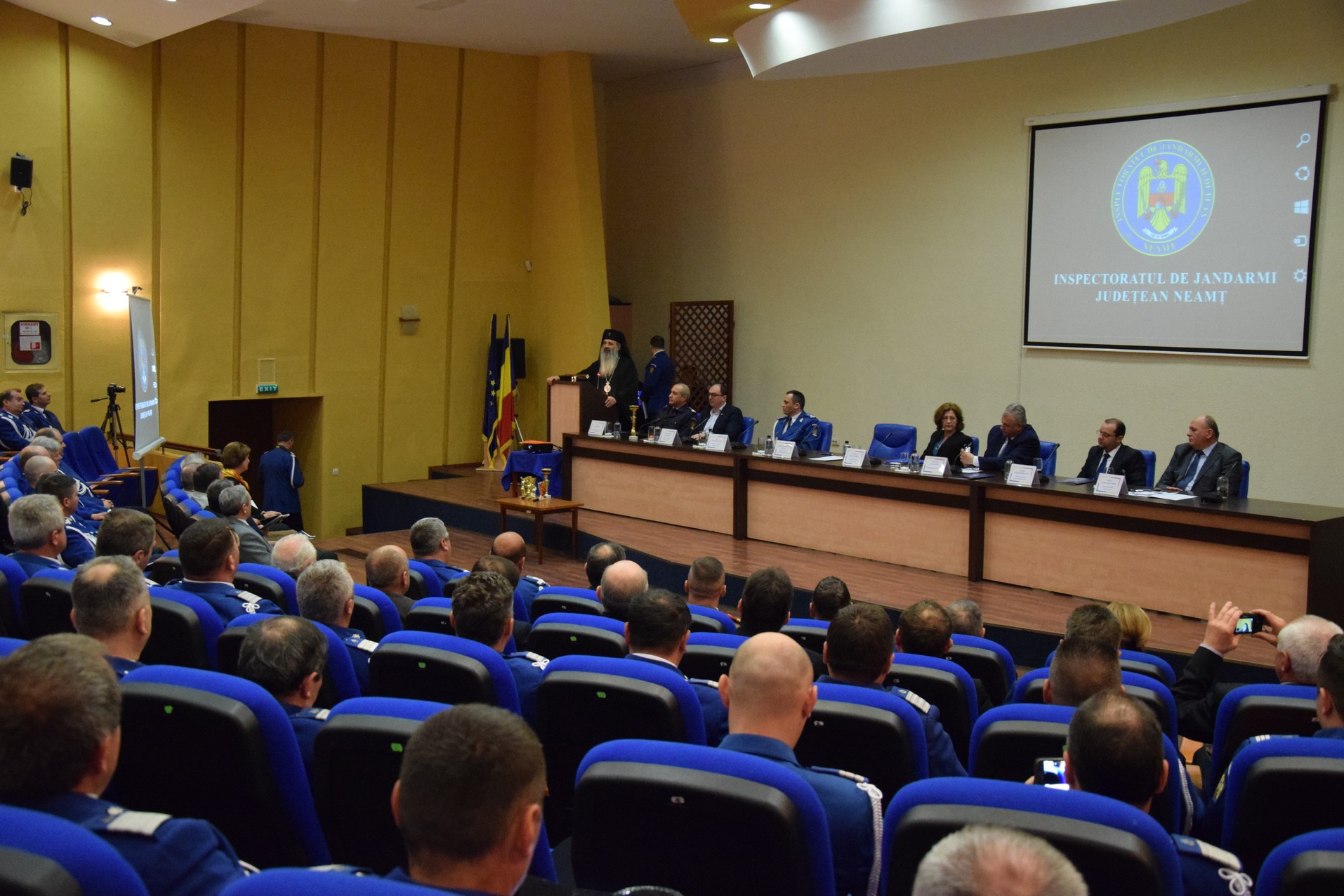 Părintele Mitropolit Teofan, prezent la Piatra Neamţ de Ziua Jandarmeriei Române