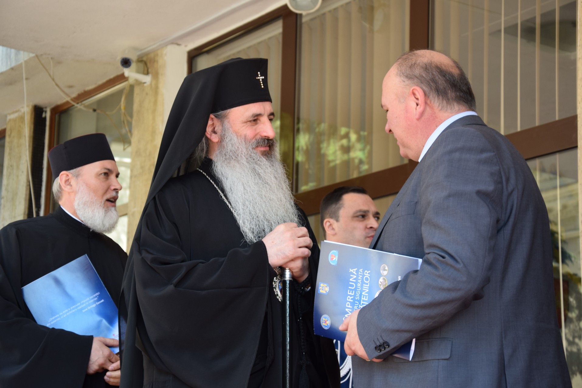 Părintele Mitropolit Teofan, prezent la Piatra Neamţ de Ziua Jandarmeriei Române Părintele Mitropolit Teofan, prezent la Piatra Neamţ de Ziua Jandarmeriei Române