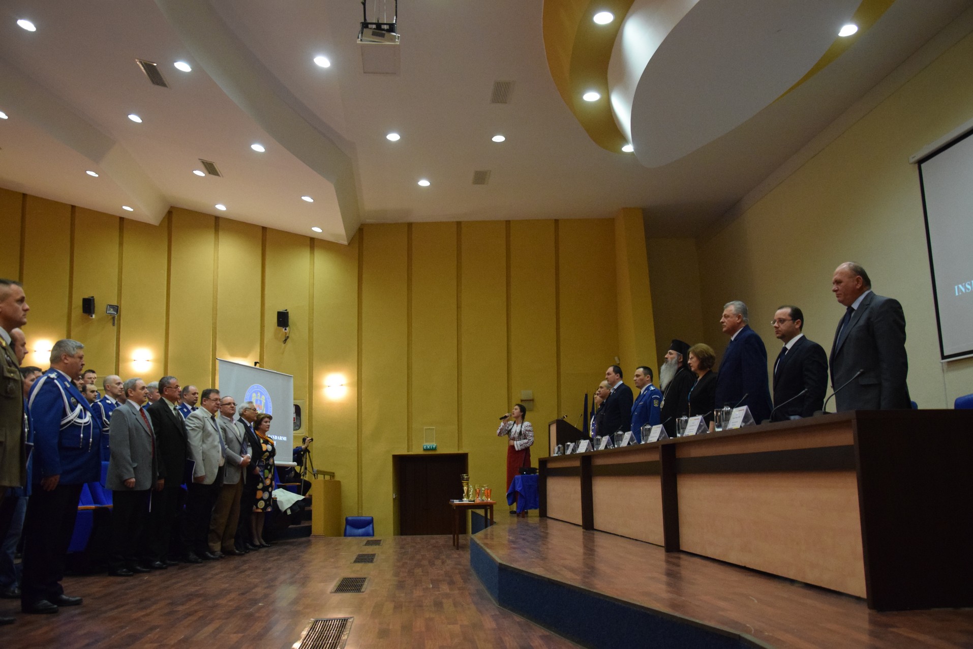 Părintele Mitropolit Teofan, prezent la Piatra Neamţ de Ziua Jandarmeriei Române Părintele Mitropolit Teofan, prezent la Piatra Neamţ de Ziua Jandarmeriei Române