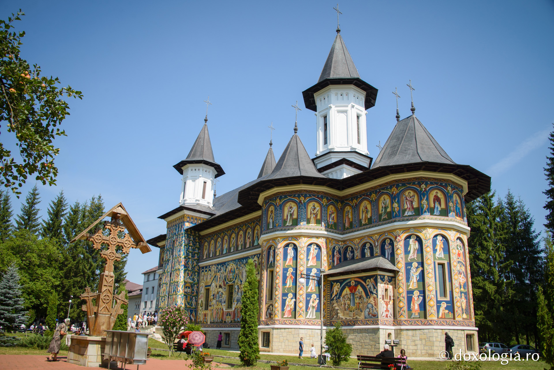 Biserica Sfântul Ioan Iacob Hozevitul - Biserica Seminarului de la Neamț (galerie FOTO)