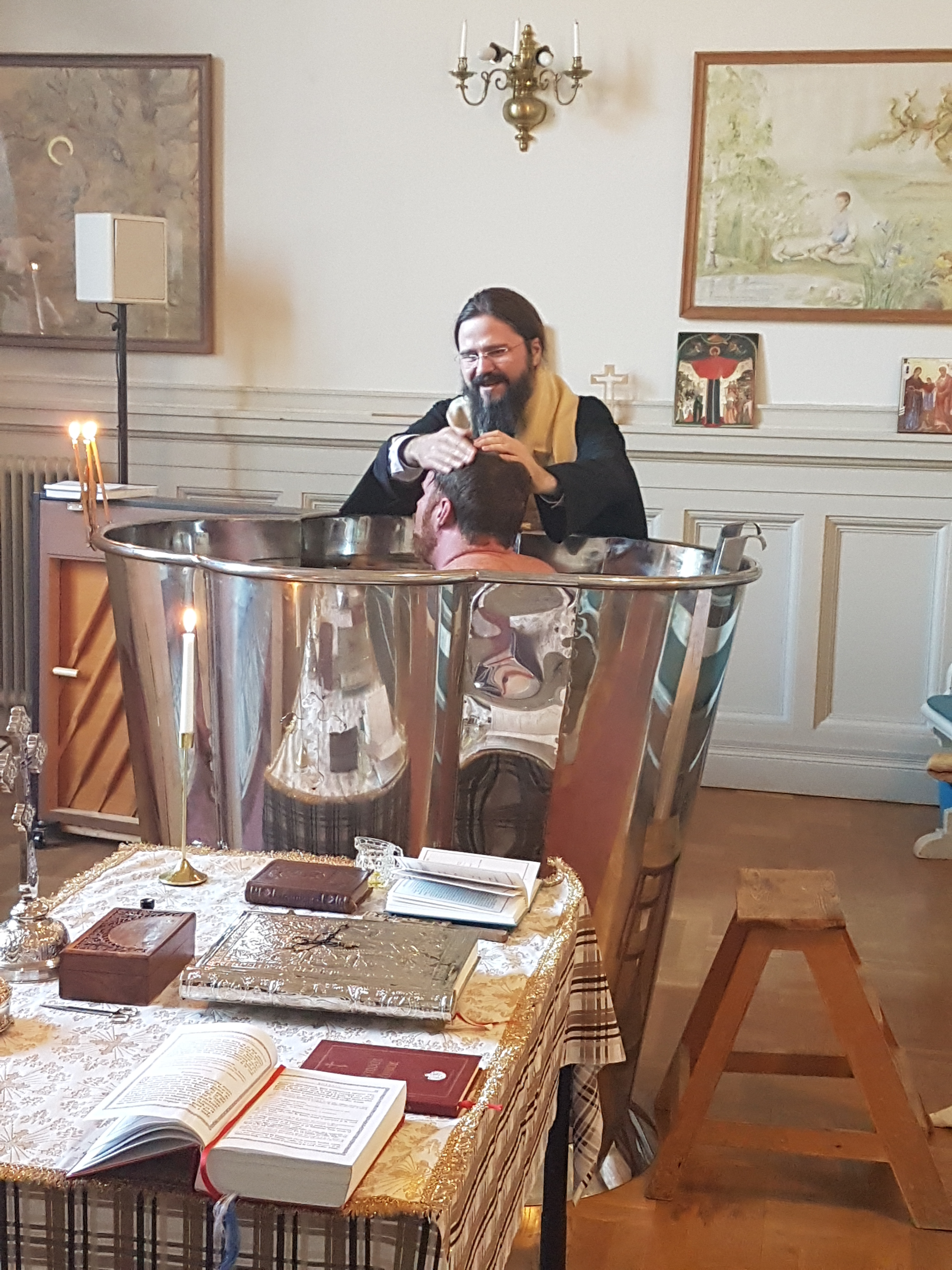 Preasfințitul Părinte Episcop Macarie: „Mai greu de îndurat chiar decât suferința, necazul sau boala este singurătatea, sentimentul de a fi abandonat”