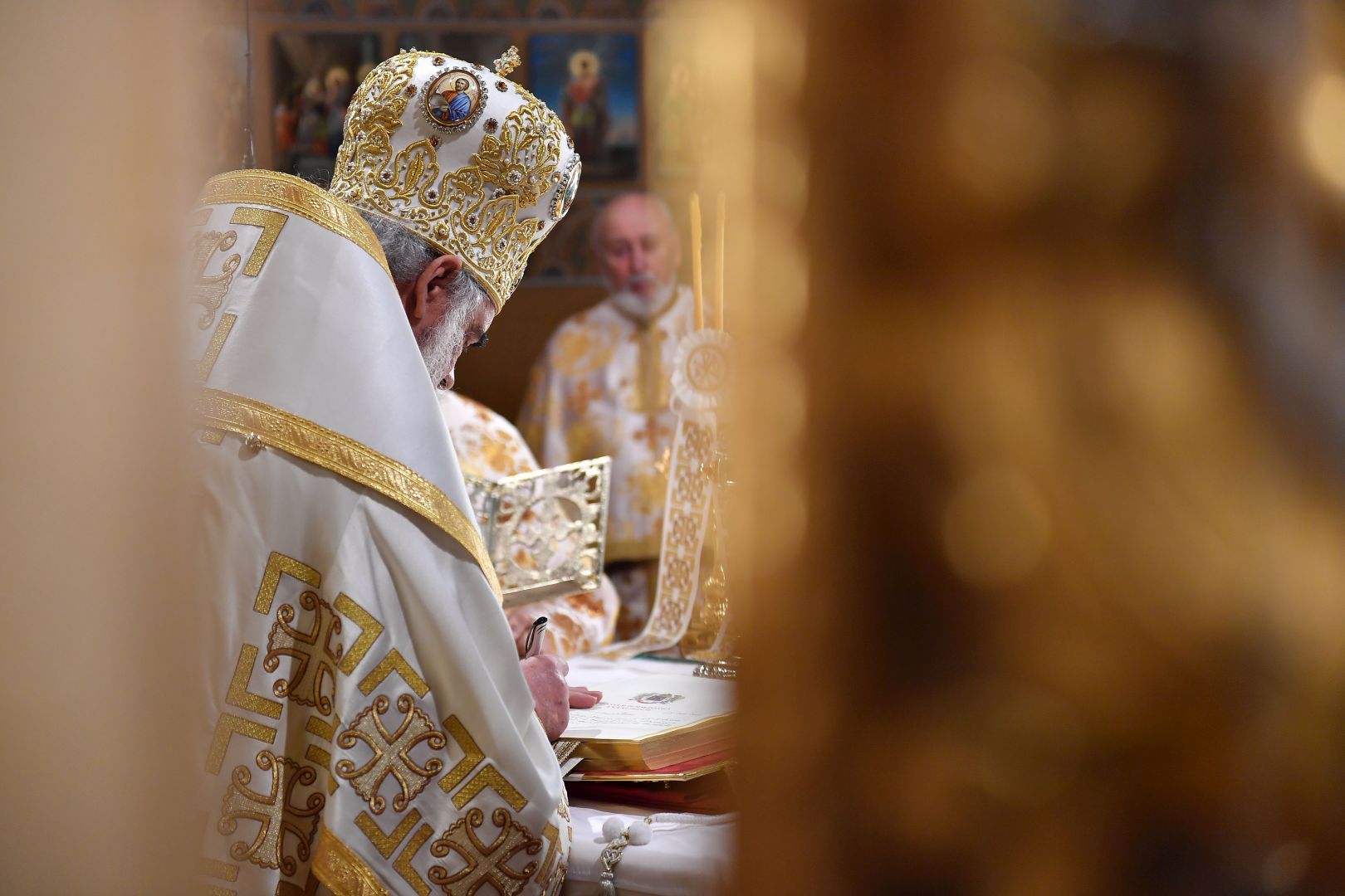 Părintele Patriarh Daniel a sfinţit catapeteasma Bisericii bucureștene „Domnița Bălașa”