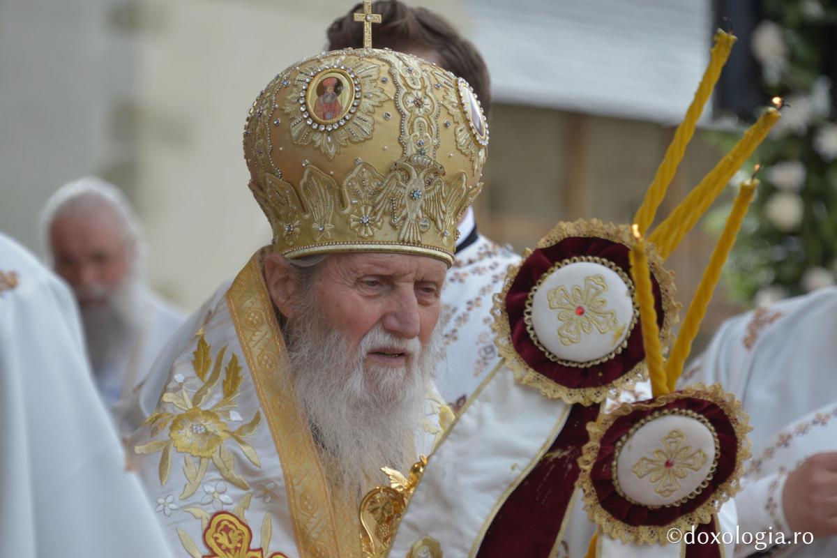 Foto: Constantin Comici Prima Sfântă Liturghie în cinstea Sfântului Ierarh Iacob Putneanul, Mitropolitul Moldovei