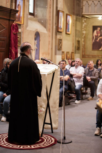 Preasfințitul Siluan, în Parohia „Sfinții Împărați Constantin și Elena” din Brescia I