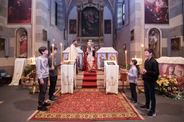 Preasfințitul Siluan, în Parohia „Sfinții Împărați Constantin și Elena” din Brescia I