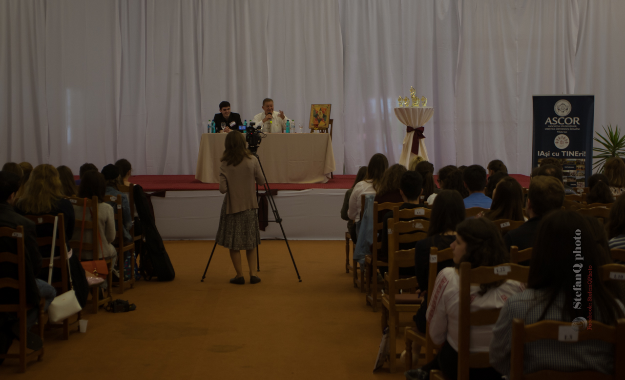 Studentul ieşean - ediţia a treia: „Tânărul între reuşită şi eşec în carieră şi în familie“