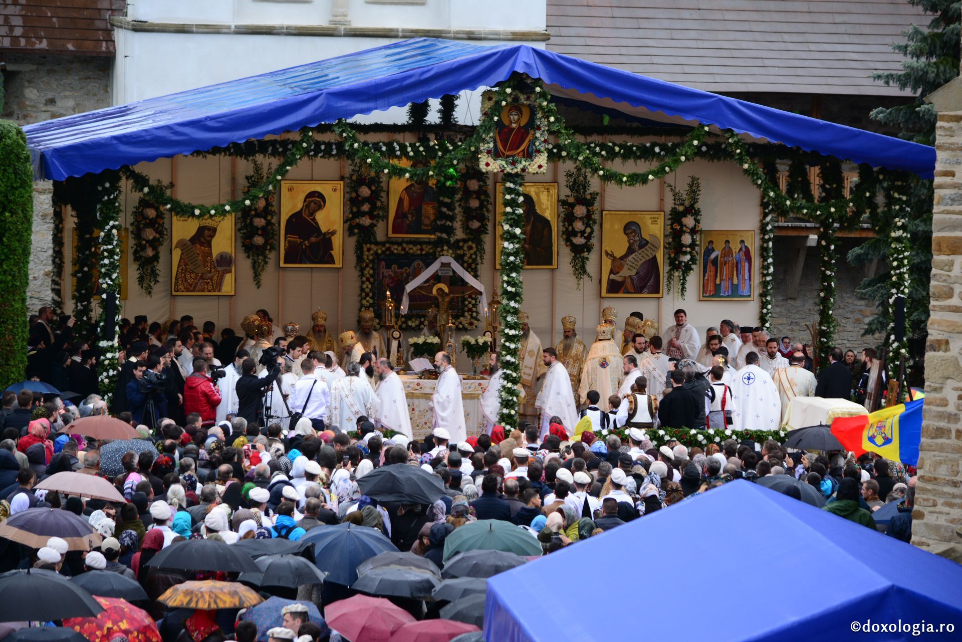 Bucovina și-a cinstit sfinții: Mitropolitul Iacob Putneanul și Cuvioșii Sila, Paisie și Natan au fost trecuți în calendar