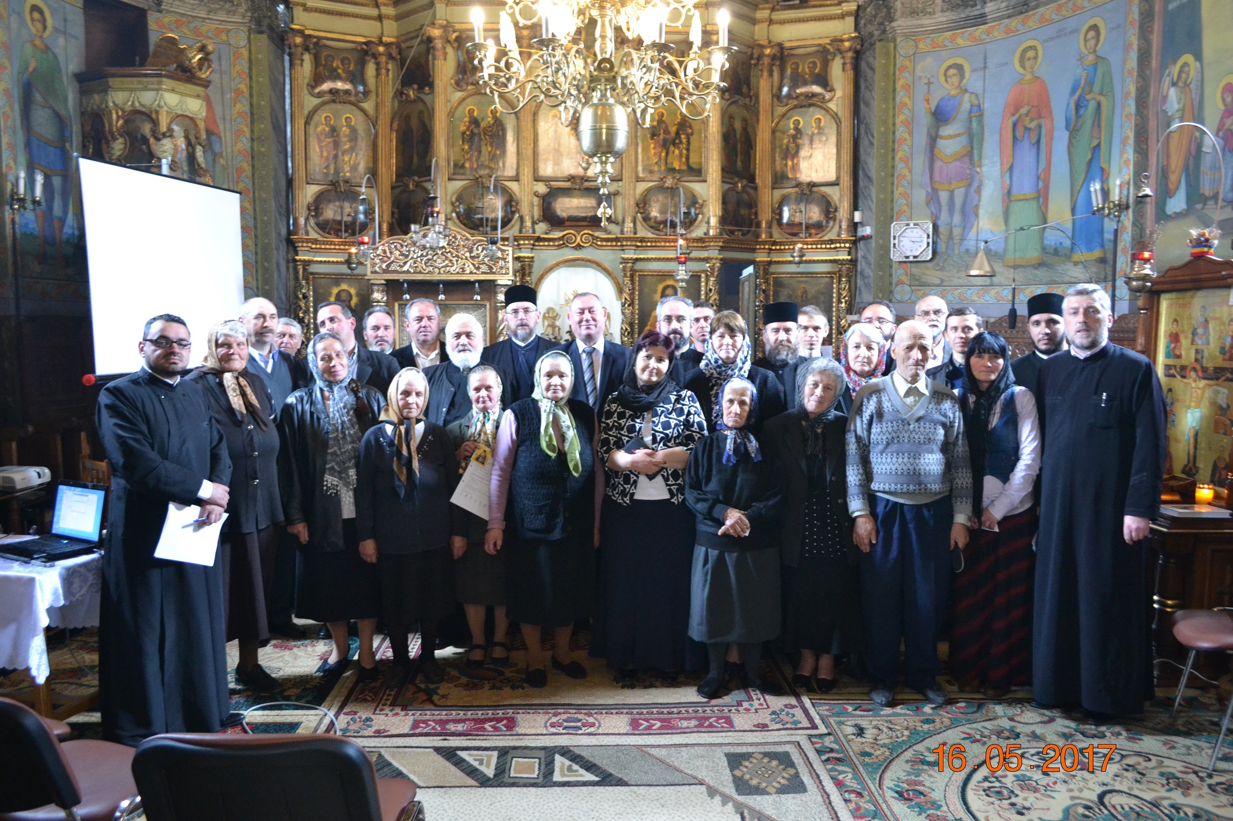 Luna mai, bogată în activitate catehetică în Protopopiatul Târgu Neamț