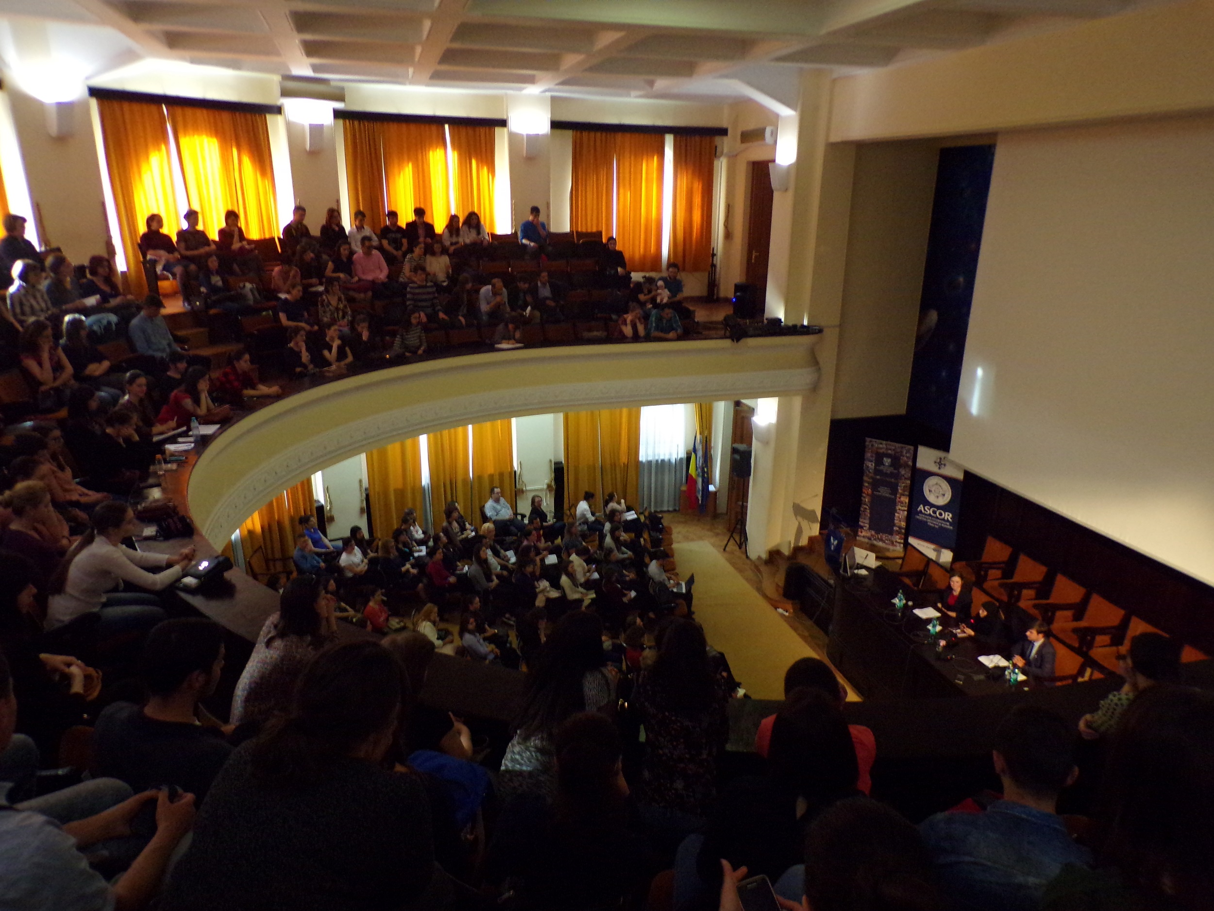 Conferință susținută de maica Siluana Vlad: „Iubirea şi dependenţa emoţională - cum le deosebim?“