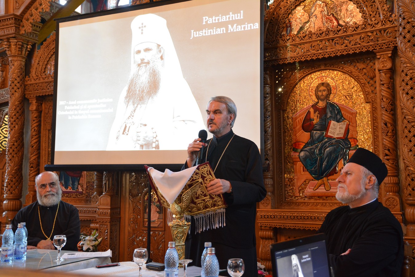 Patriarhul Justinian Marina, evocat la Biserica „Sfântul Nectarie“ din Iaşi