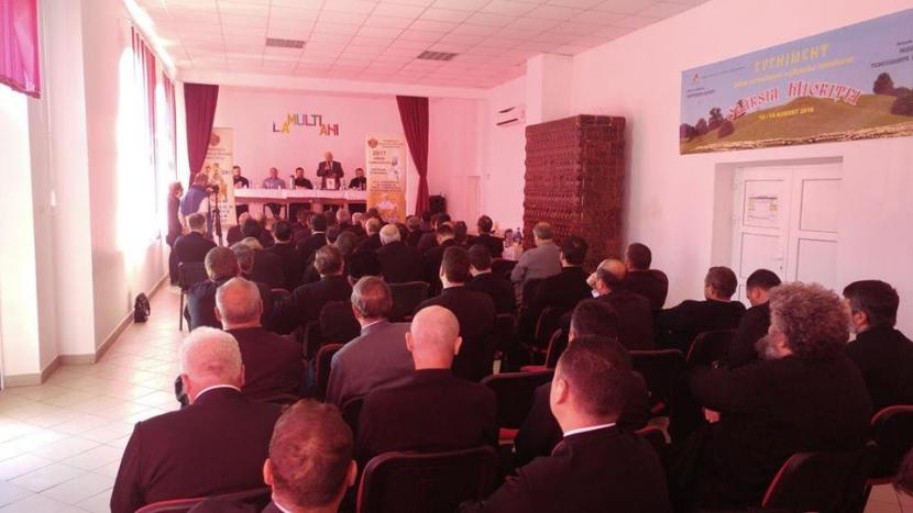 Conferinţă în Protoieria Oneşti Conferinţă în Protoieria Oneşti