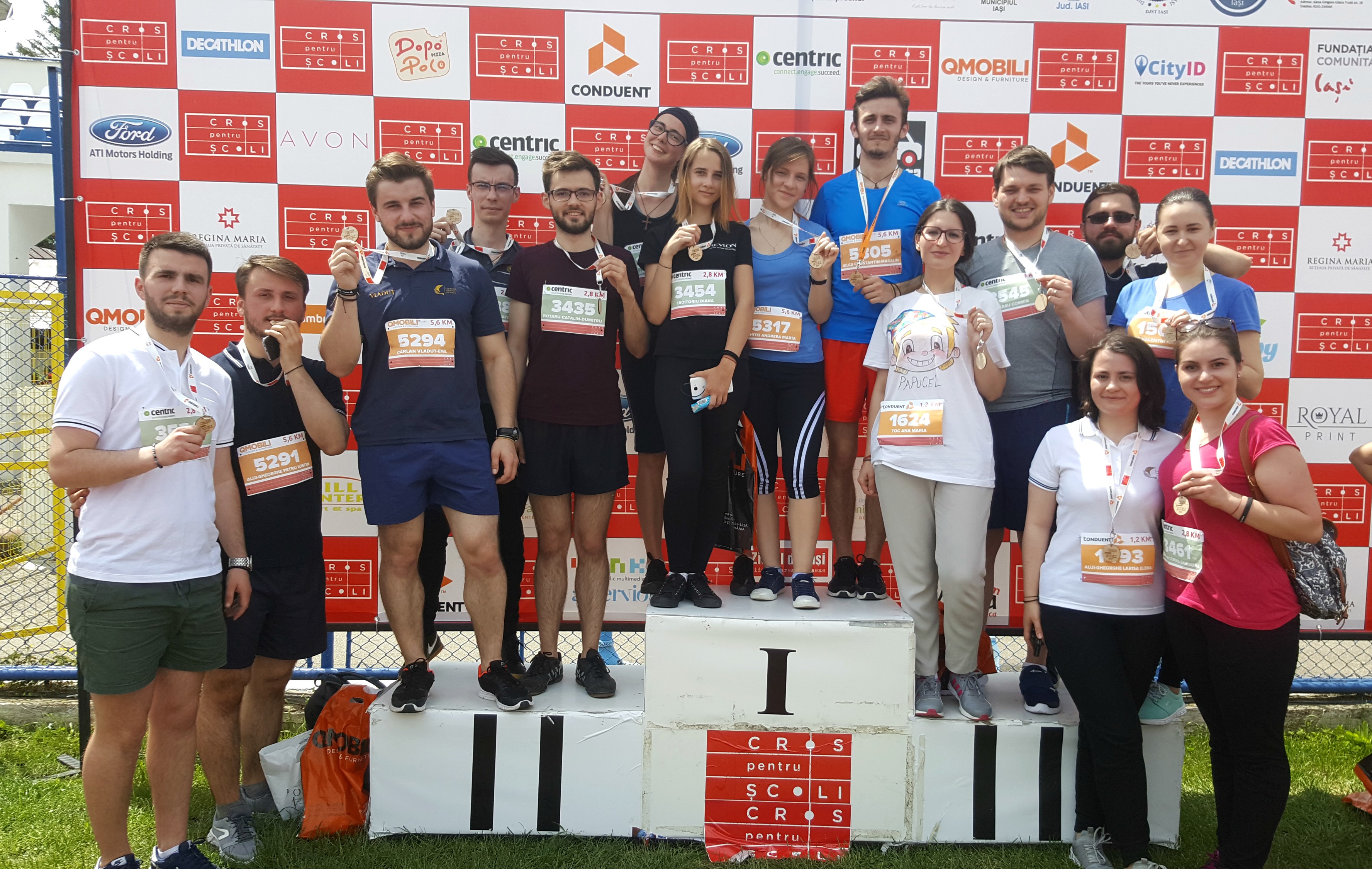 Cros pentru „Cutia cu papucei pentru ei“