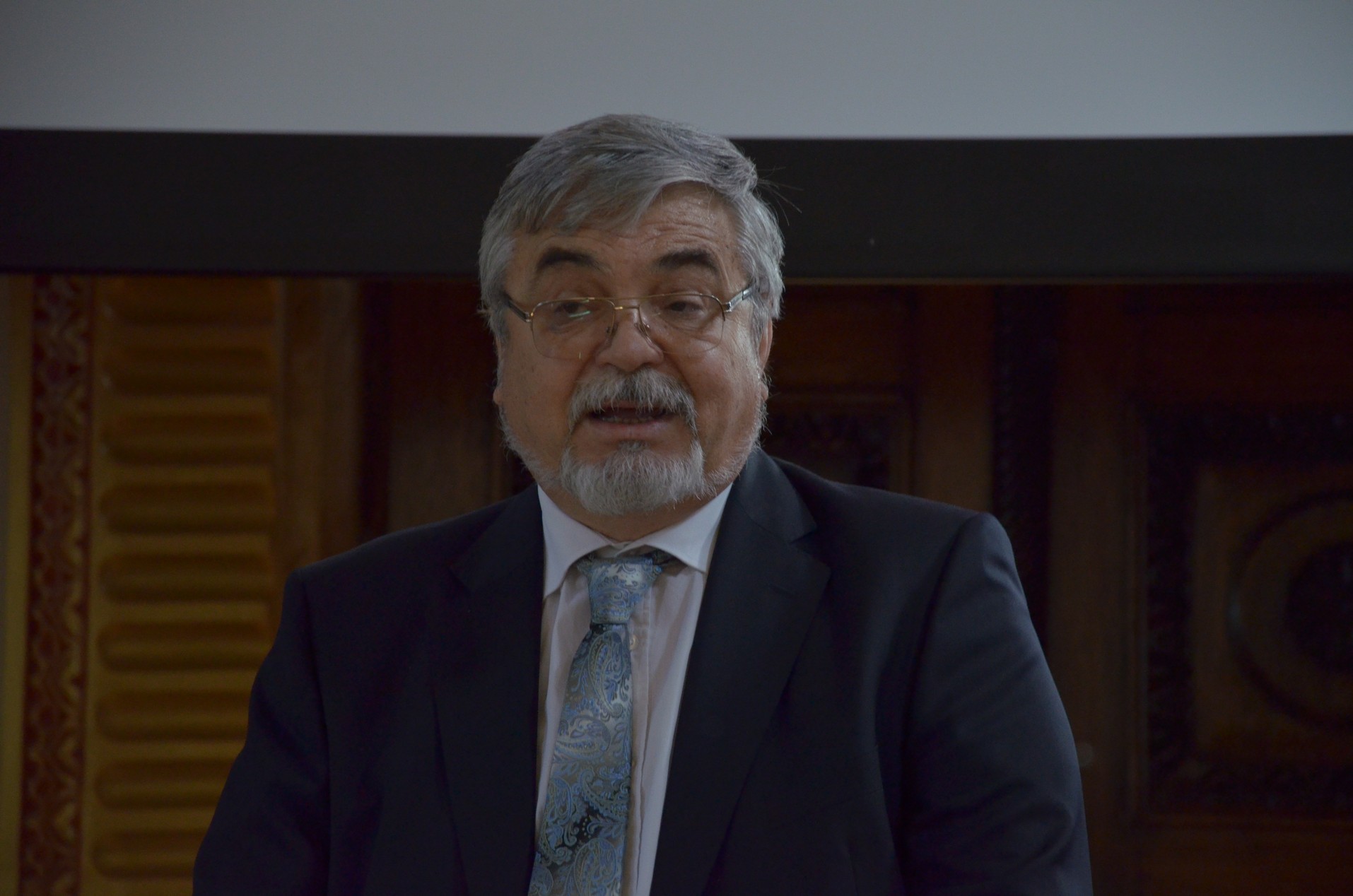 A debutat cea de-a VII-a ediţie a Simpozionului Naţional „Explorări în tradiţia biblică românească şi europeană“