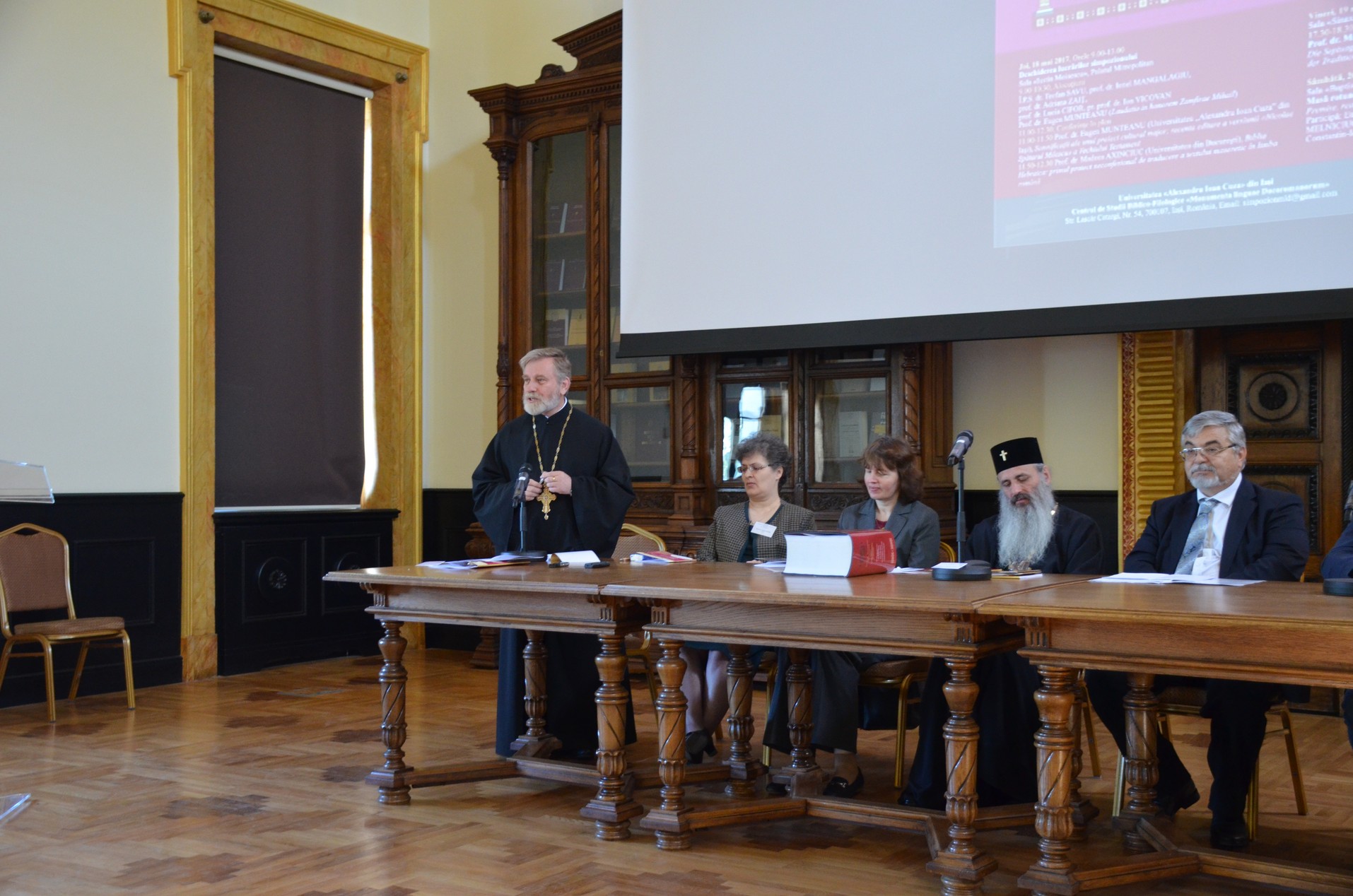 A debutat cea de-a VII-a ediţie a Simpozionului Naţional „Explorări în tradiţia biblică românească şi europeană“