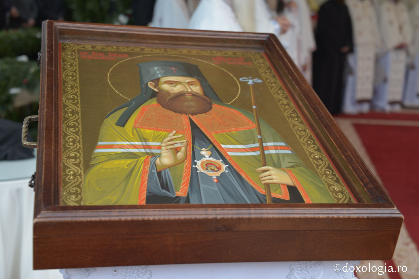 (VIDEO) Prima Liturghie a Sfântului Ierarh Iacob Putneanul