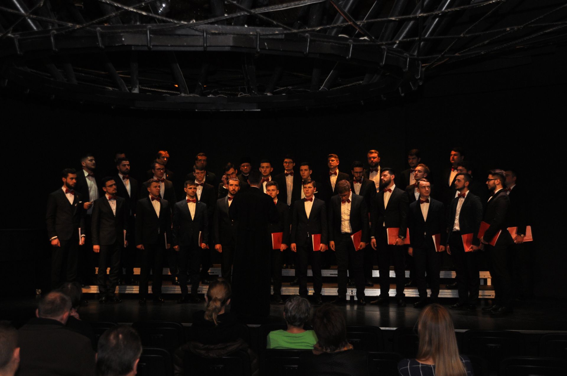 Corul Facultăţii de Teologie din Iaşi a obţinut Marele Premiu al festivalului din Hajnówka, Polonia