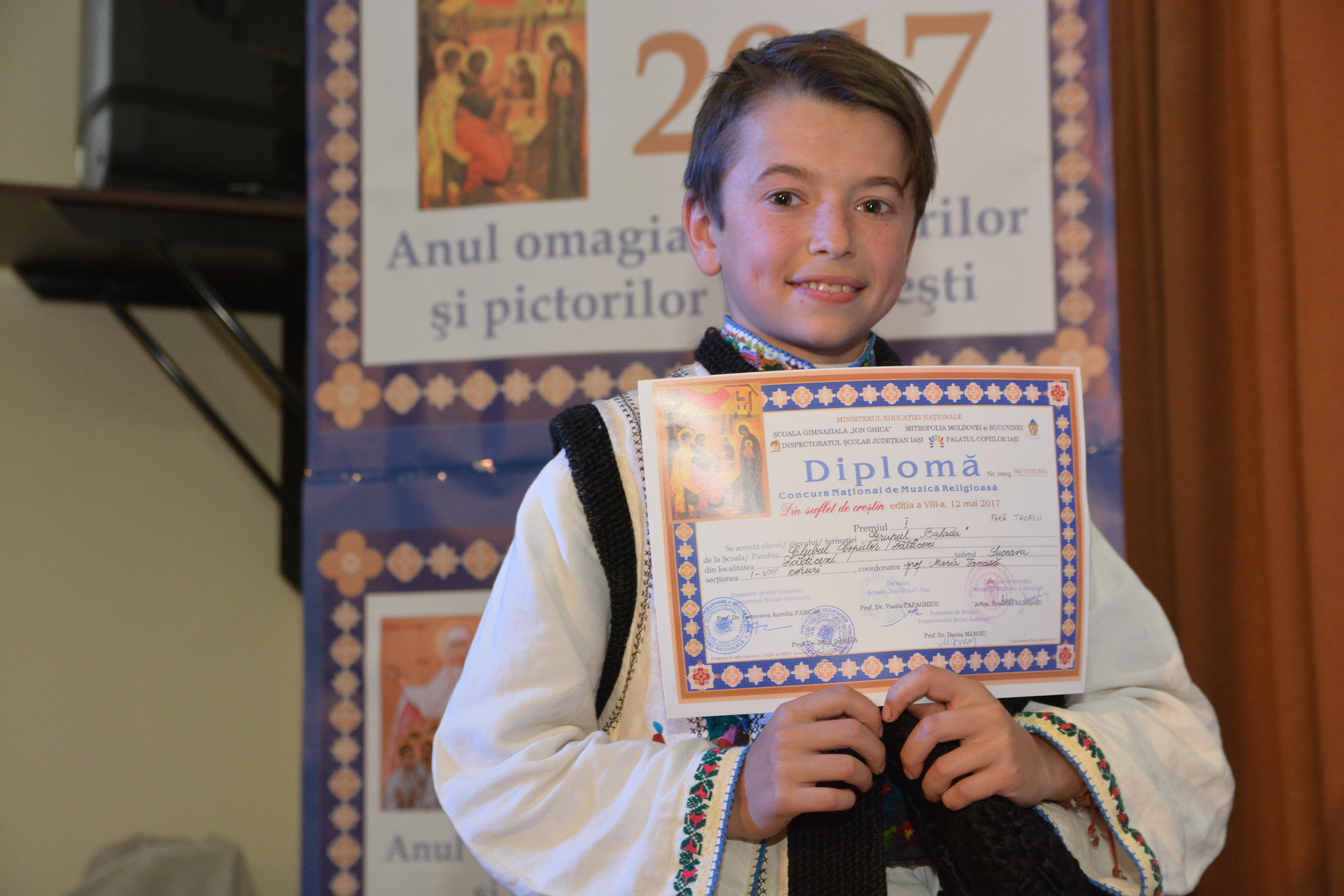 450 de participanţi în 8 ore de muzică la concursul „Din suflet de creştin“