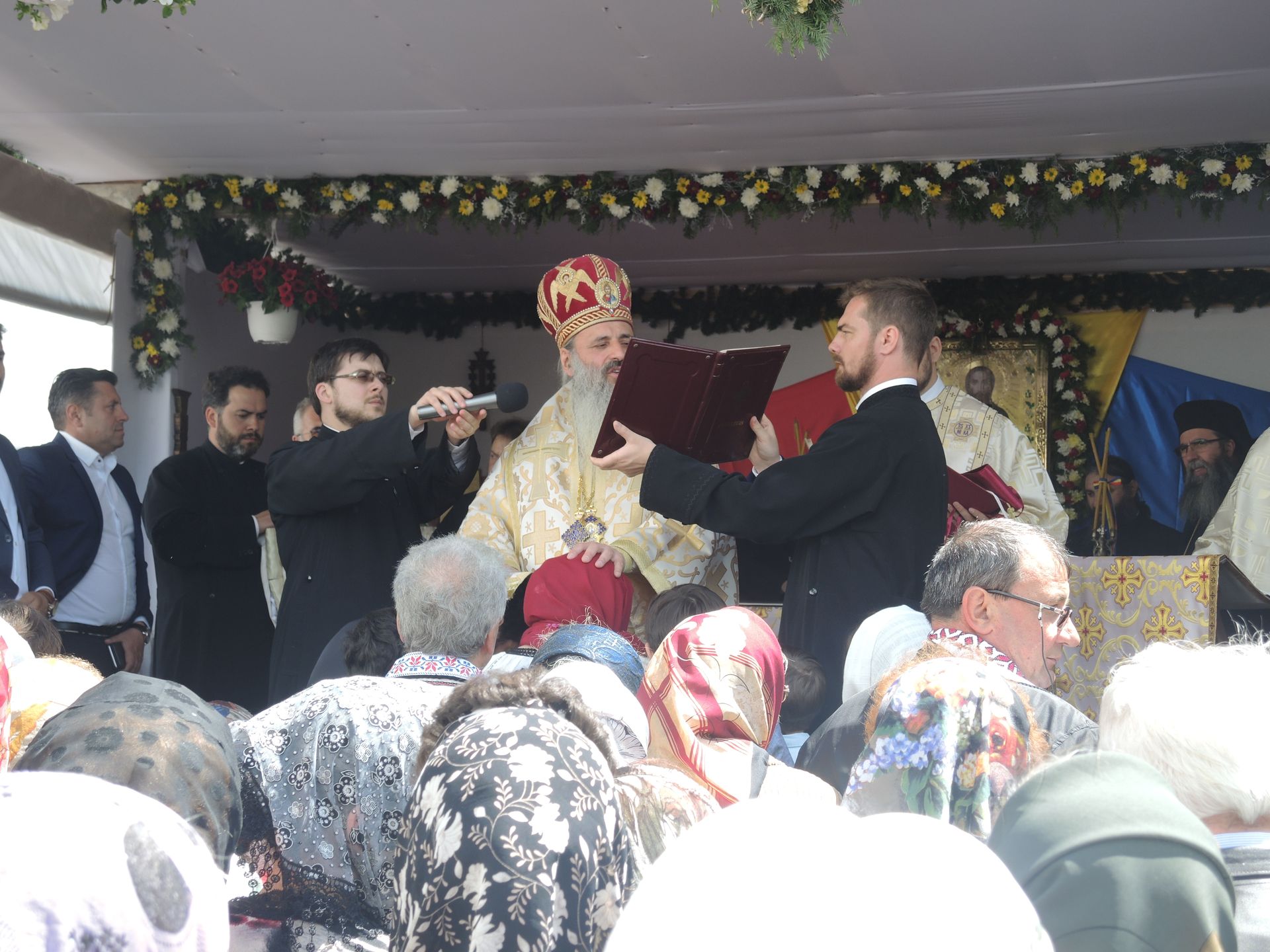 Sfințirea Paraclisului „Sfântul Cuvios Paisie Aghioritul” din Bistrița, comuna Alexandru cel Bun Sfințirea Paraclisului „Sfântul Cuvios Paisie Aghioritul” din Bistrița, comuna Alexandru cel Bun