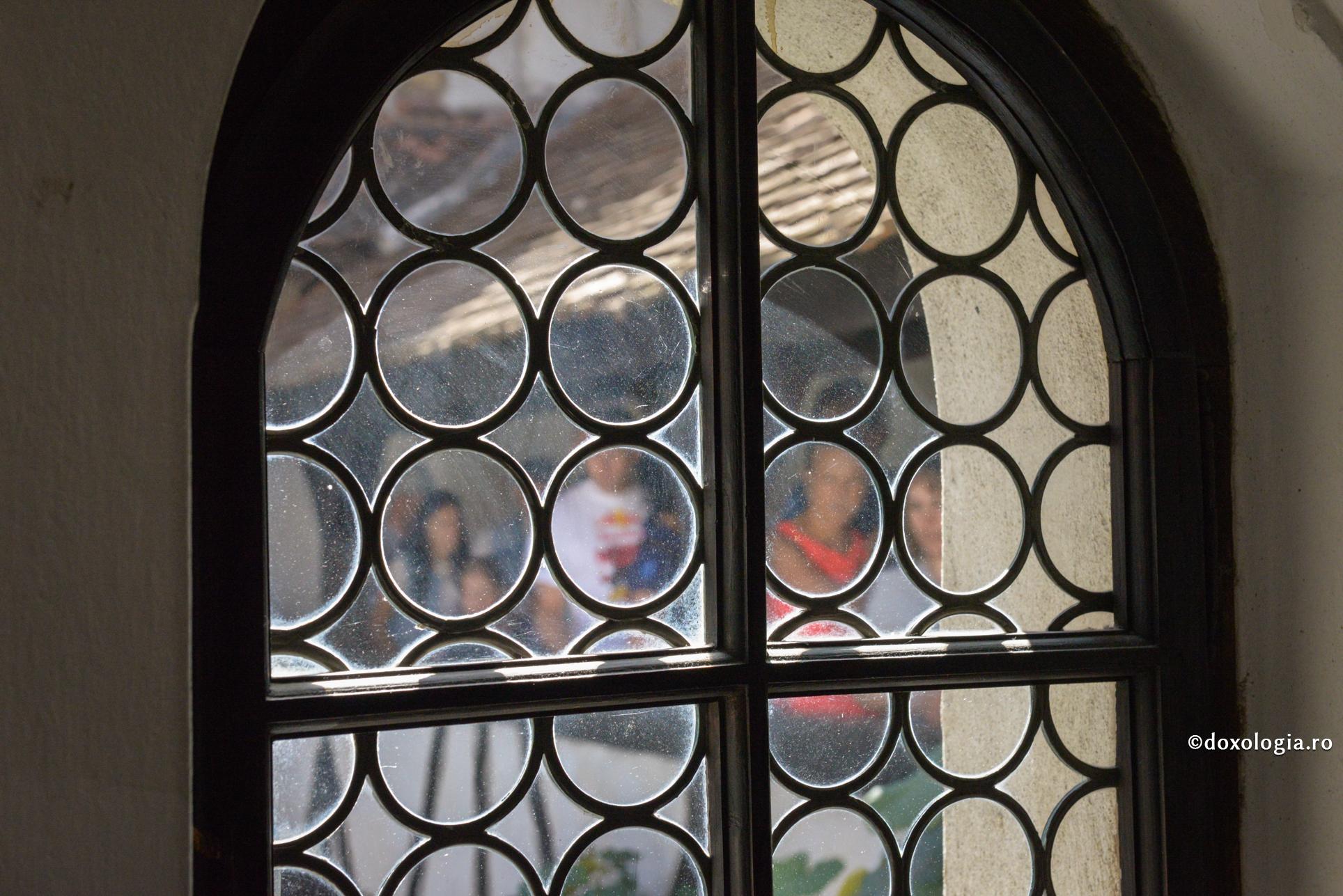 Numele lui Dumnezeu este Iubire. Prenumele Său – Libertate