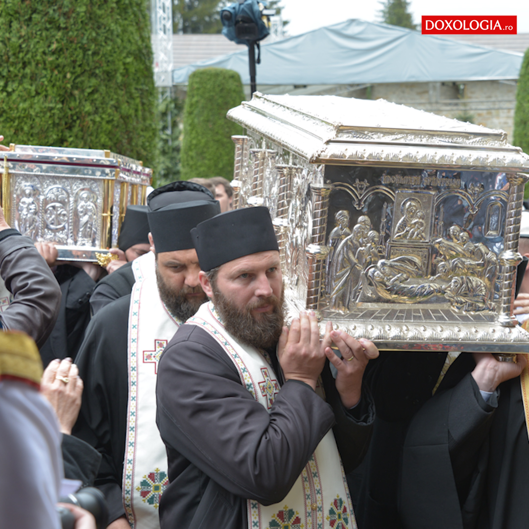 (Video) Proclamarea canonizării Sfinţilor Putneni