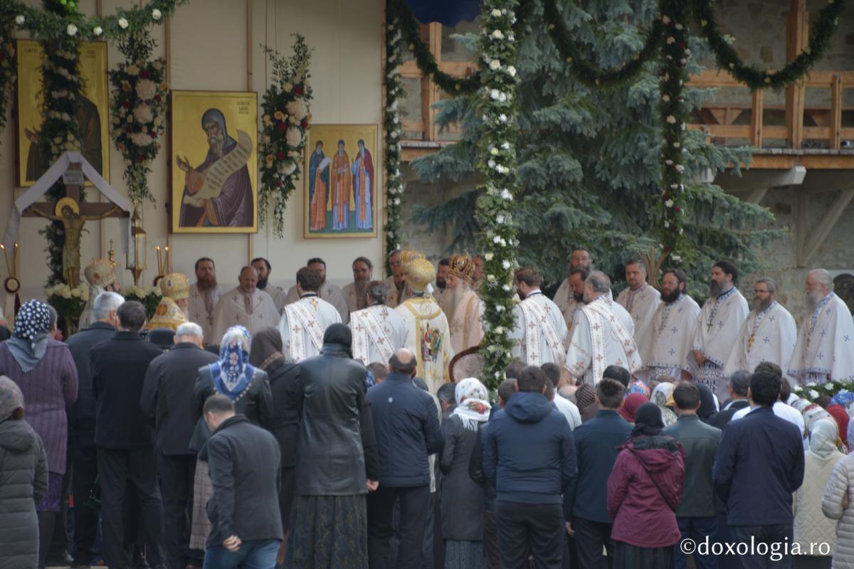 (Video) Prima prăznuire oficială a Sfântului Ierarh Iacob Putneanul