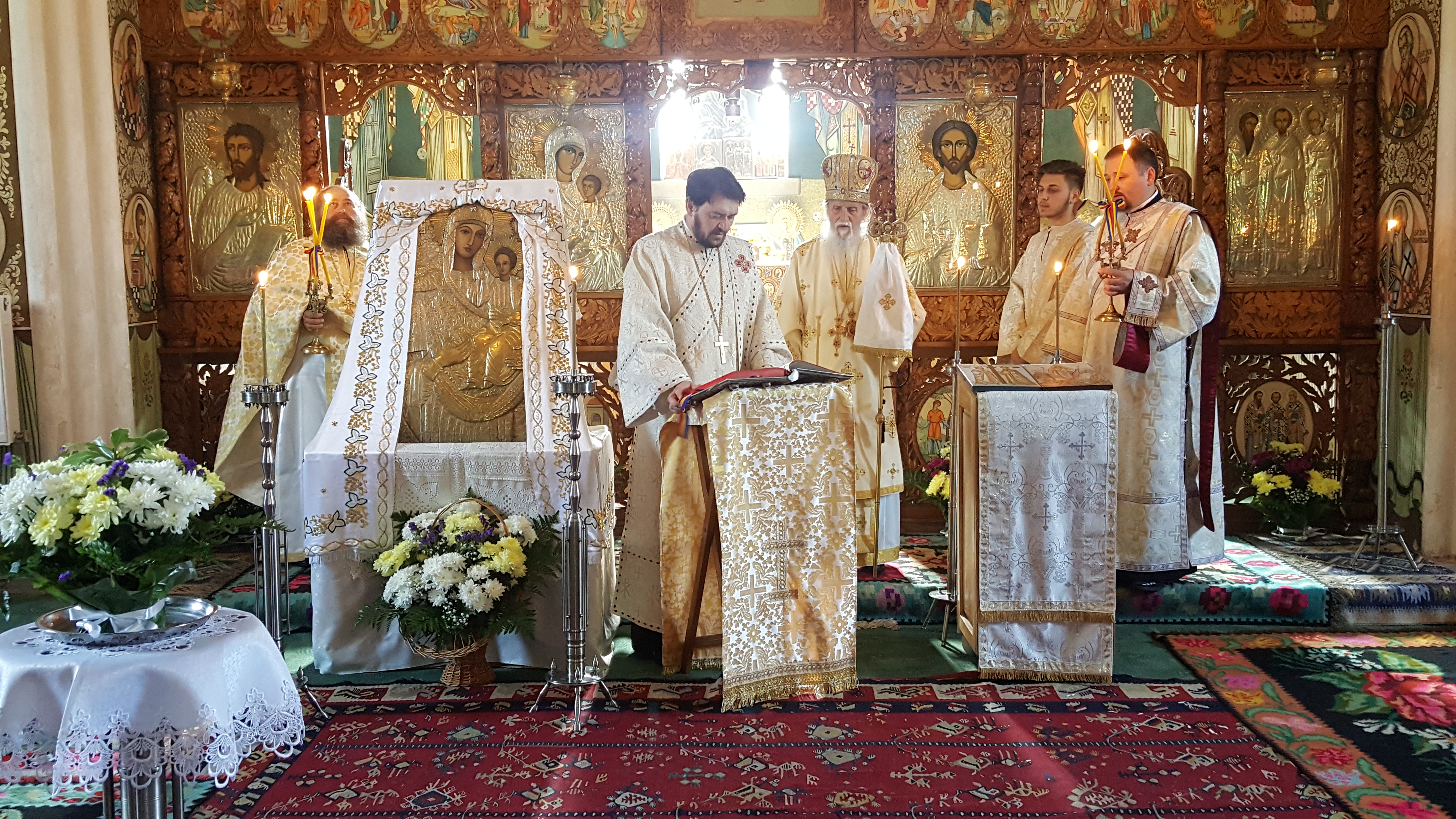 Sărbătoare în Parohia Slătioara