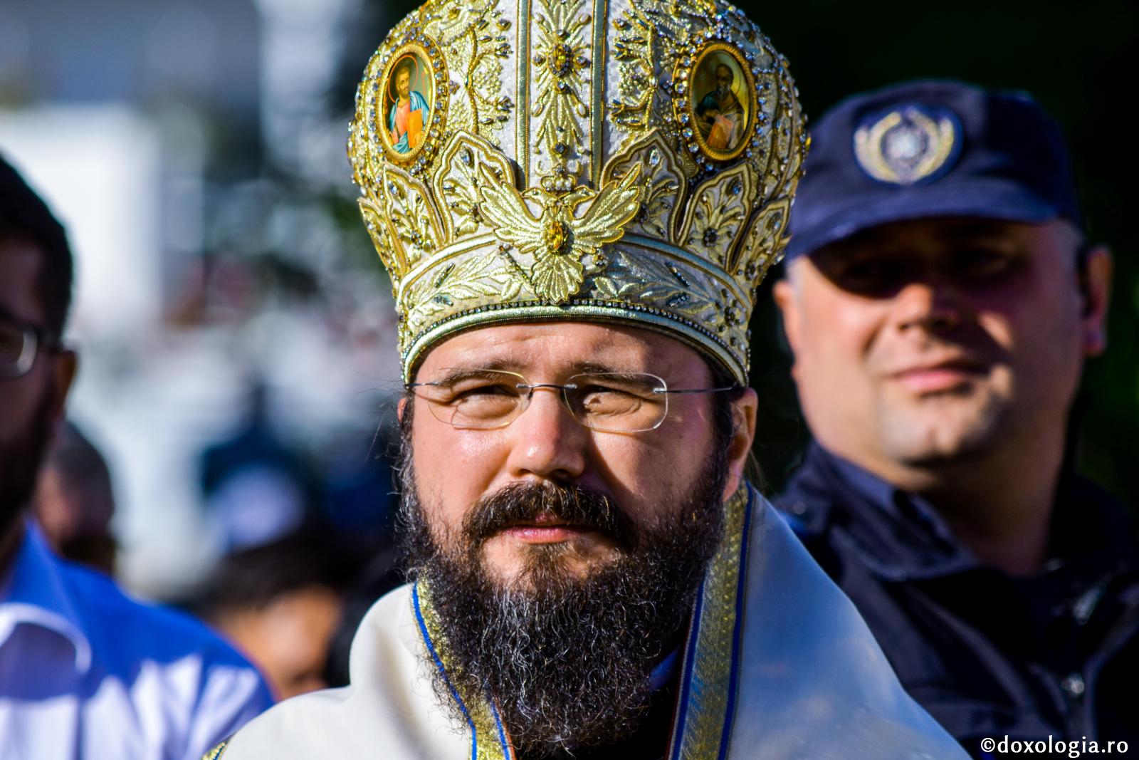 Foto: Bogdan Zamfirescu Preasfinţitul Macarie continuă demersurile pentru restabilirea situației familiale a Cameliei-Mihaela Smicală