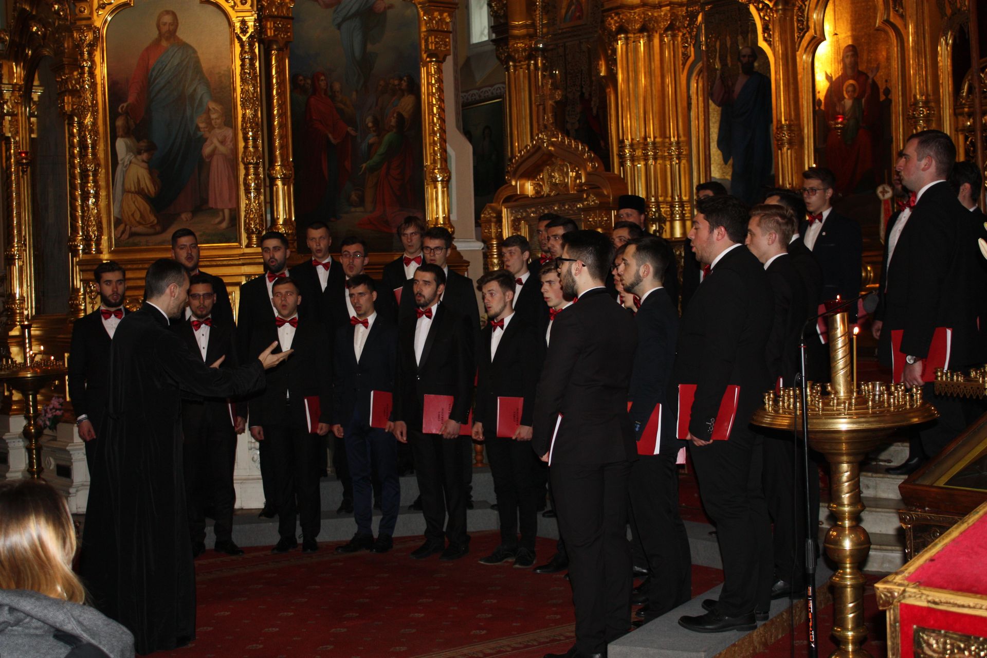 Corul Facultăţii de Teologie din Iaşi a obţinut Marele Premiu al festivalului din Hajnówka, Polonia