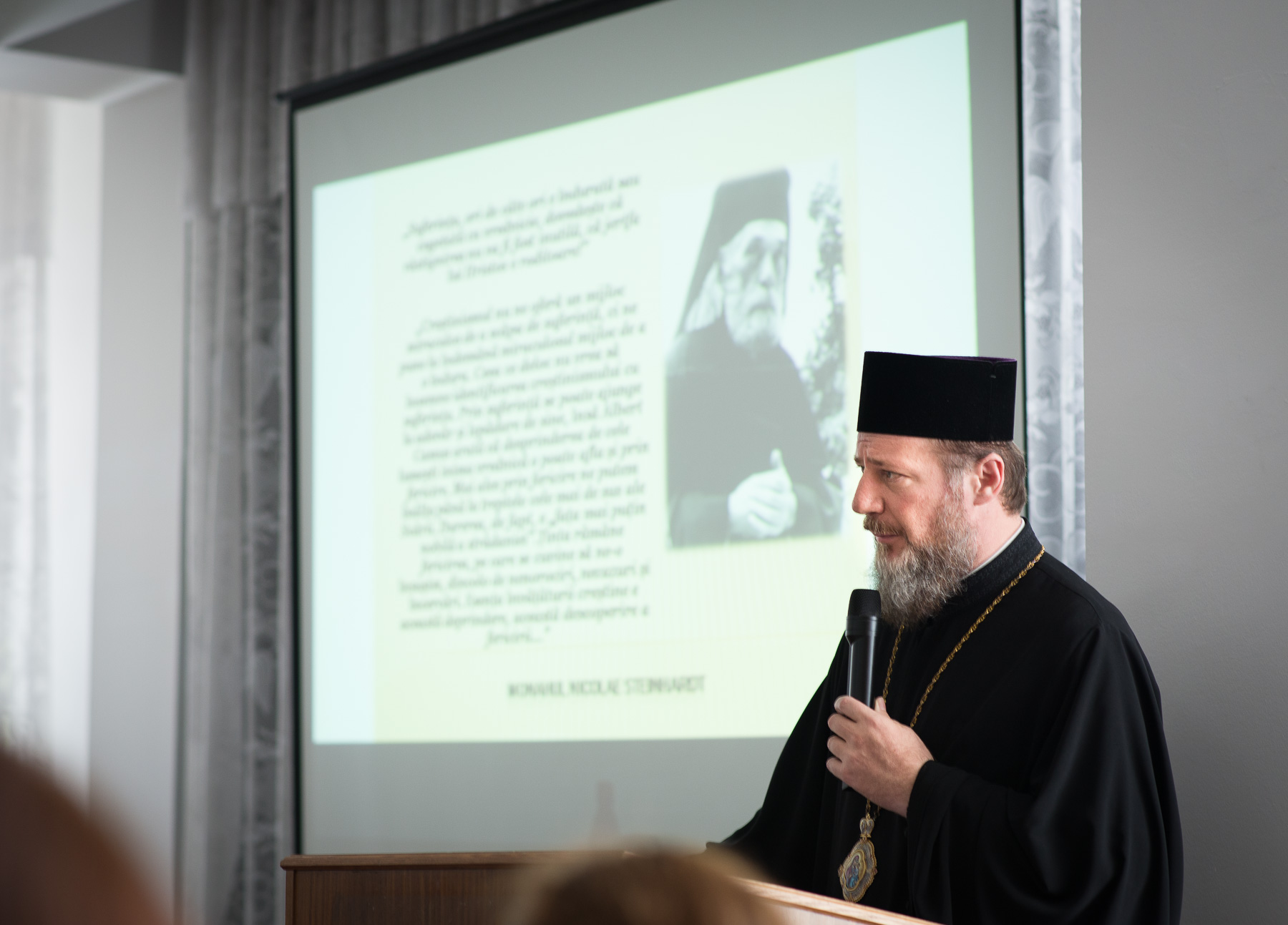 A doua conferință cu preoții și preotesele din Arhiepiscopia Iașilor, la Centrul Cultural Pastoral „Sfântul Daniil Sihastrul”-Durău