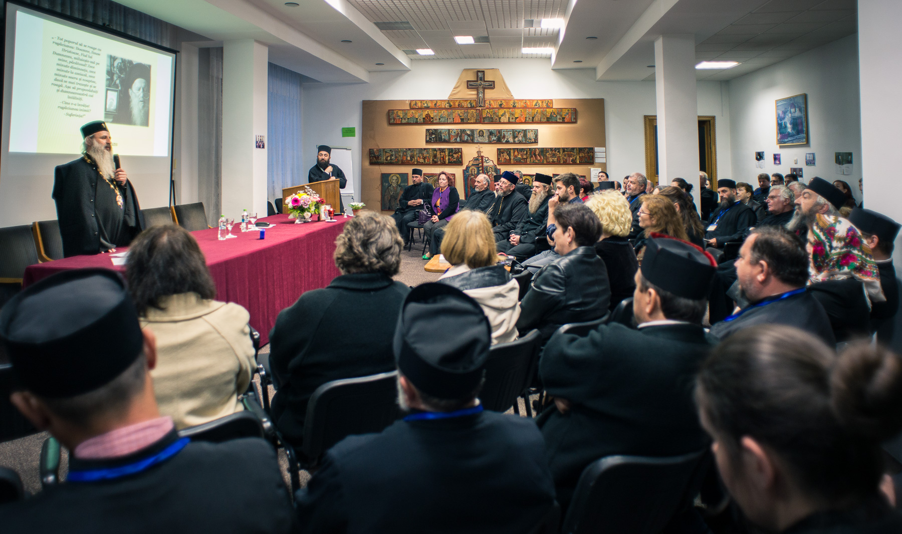 A doua conferință cu preoții și preotesele din Arhiepiscopia Iașilor, la Centrul Cultural Pastoral „Sfântul Daniil Sihastrul”-Durău