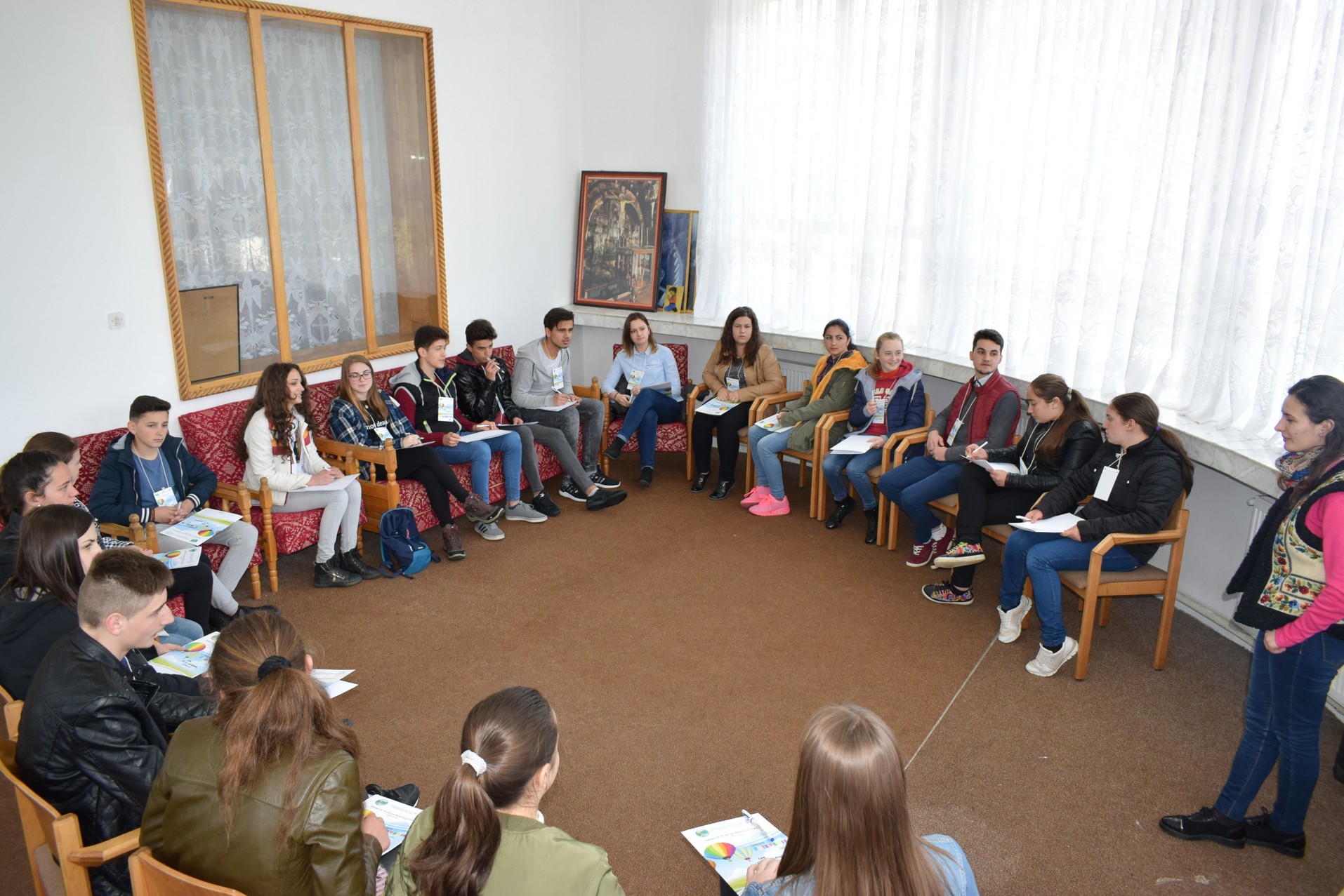 Tinerii de pe Valea Muntelui Ceahlău: „...cum să nu călătorim singuri”